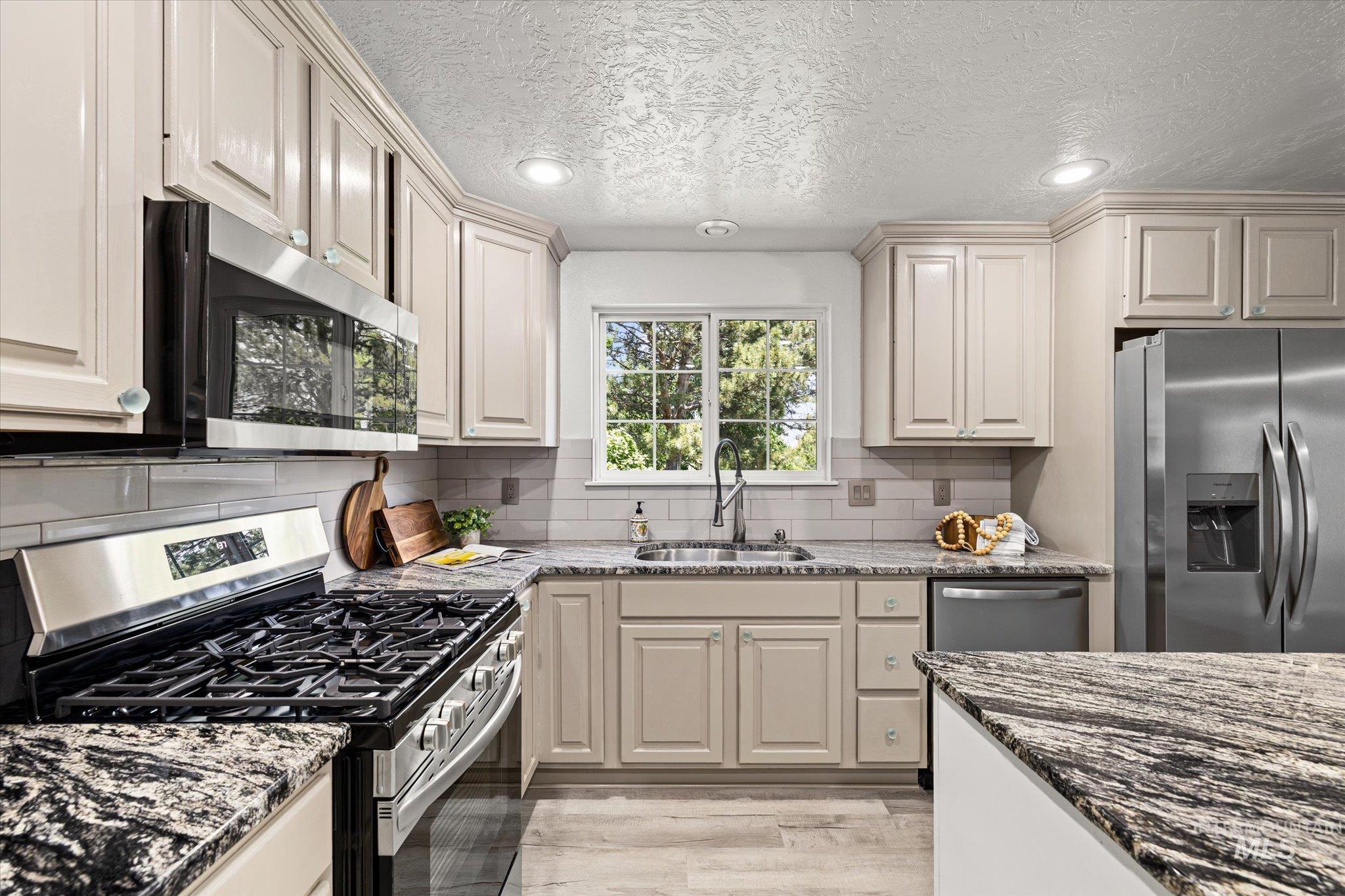 15094 Daniel St, Caldwell, Idaho 83607, 4 Bedrooms, 4 Bathrooms, Residential For Sale, Price $599,999, 98949598