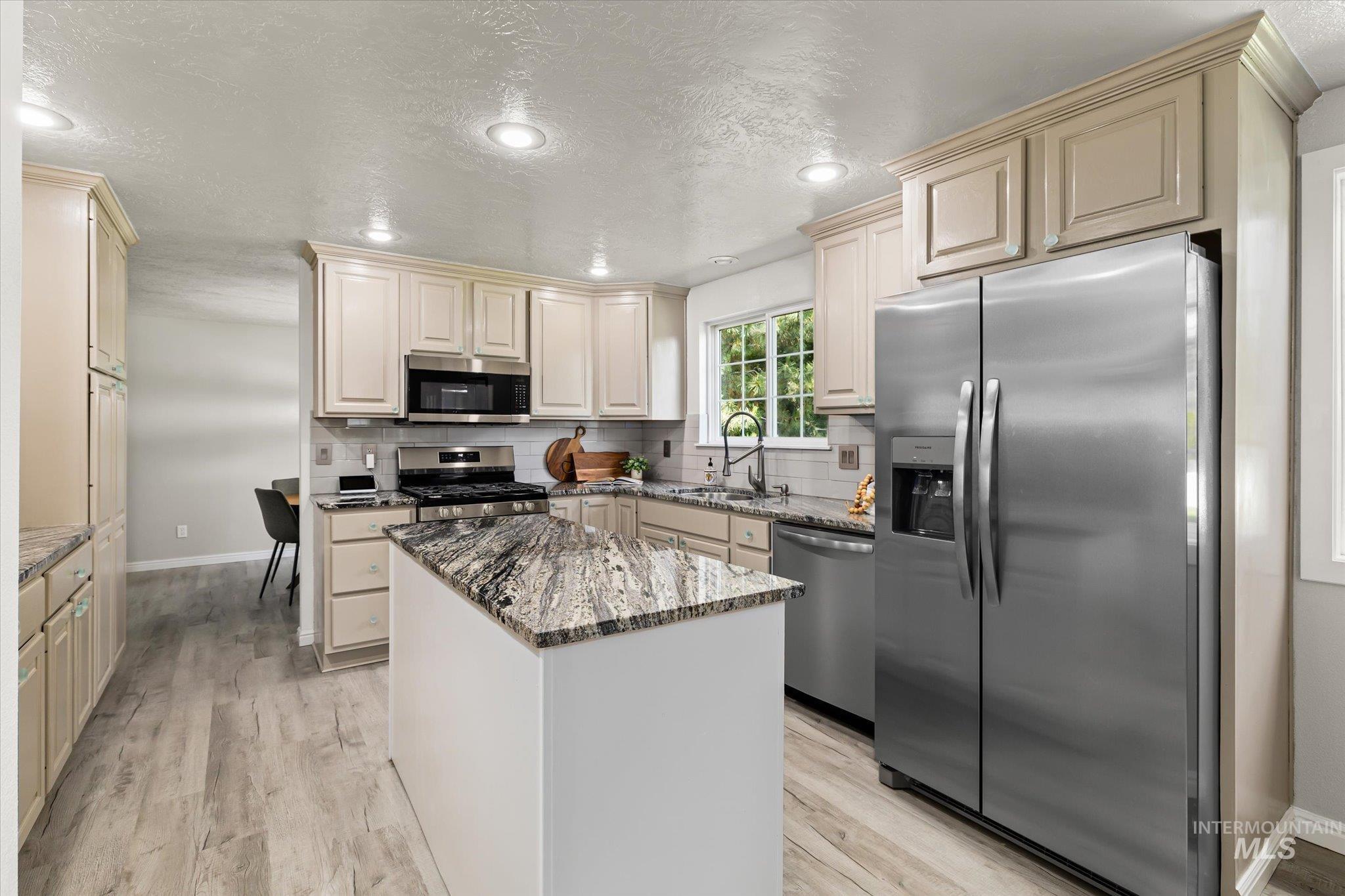 15094 Daniel St, Caldwell, Idaho 83607, 4 Bedrooms, 4 Bathrooms, Residential For Sale, Price $599,999, 98949598