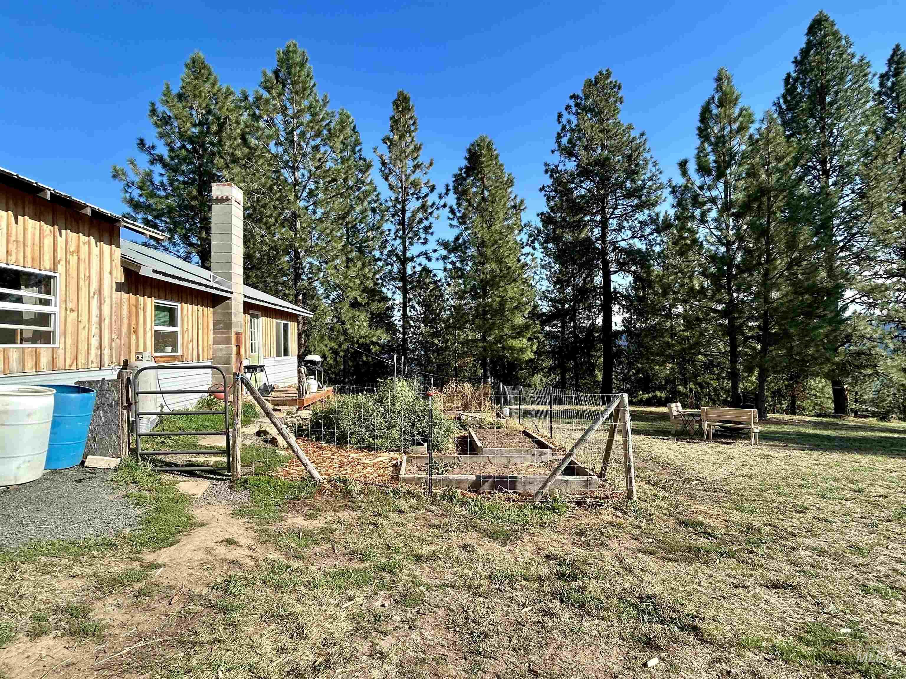 1510 Summitview Dr, Orofino, Idaho 83544, 2 Bedrooms, 1 Bathroom, Residential For Sale, Price $259,900, 98949614