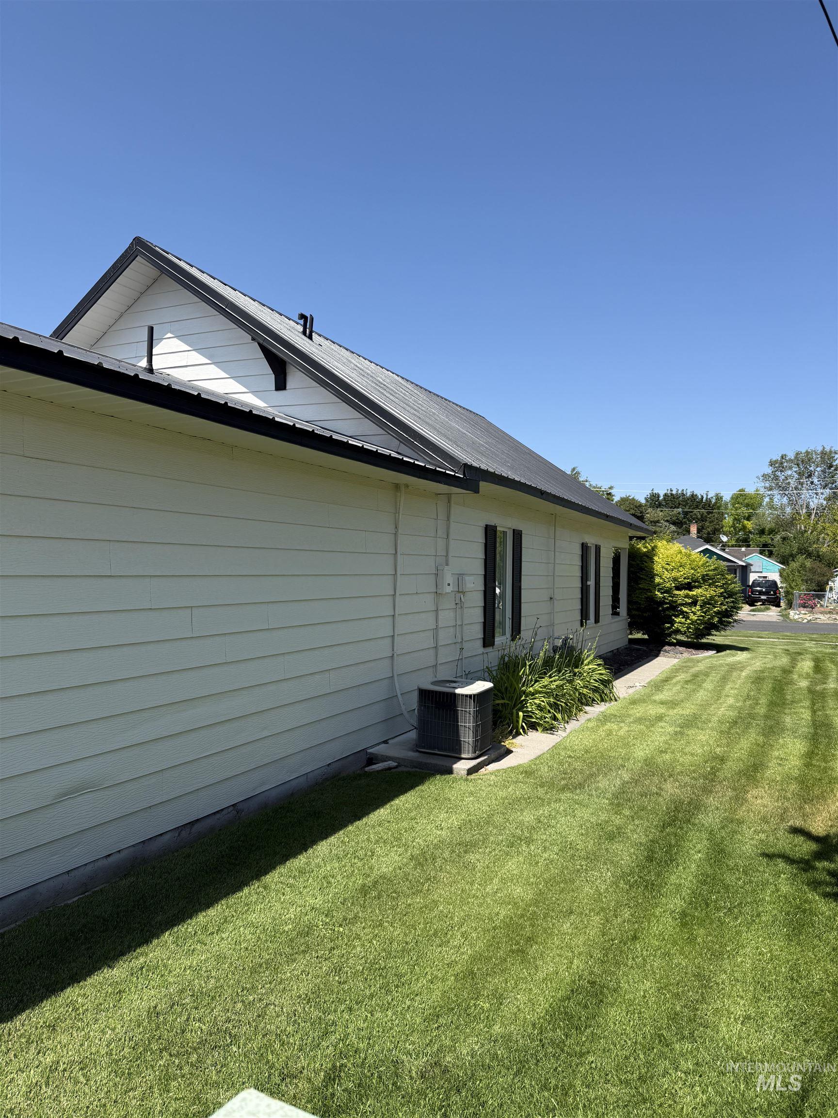 311 5th Ave. N., Twin Falls, Idaho 83301, Business/Commercial For Sale, Price $274,900, 98949665