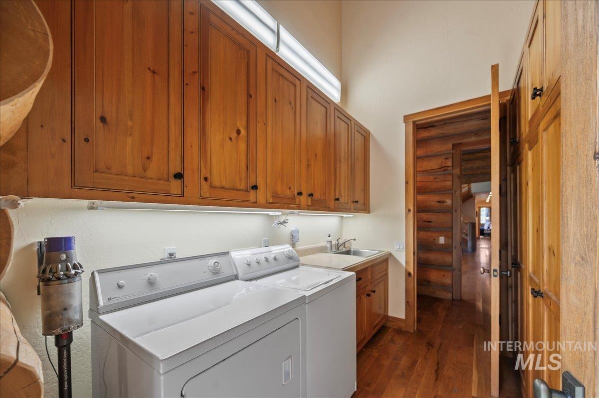 1000 Nip N Tuck Nip & Tuck Rd., Stanley, Idaho 83278, 4 Bedrooms, 3 Bathrooms, Farm & Ranch For Sale, Price $7,500,000, 98949677