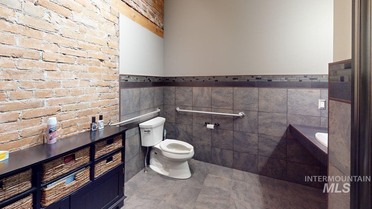 208 & 210 Main St., Lewiston, Idaho 83501, Business/Commercial For Sale, Price $1,200,000, 98949681