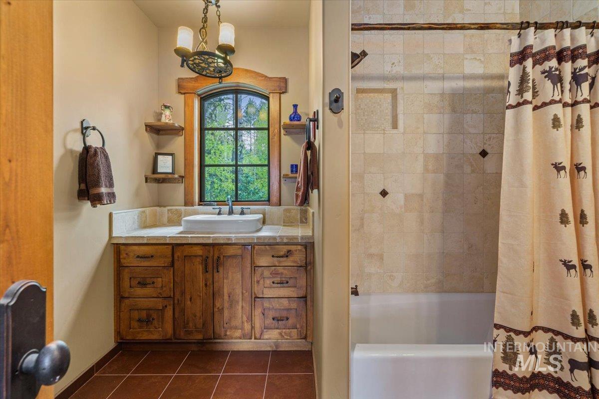 370 Blackhawk Lake Drive, McCall, Idaho 83638, 4 Bedrooms, 4.5 Bathrooms, Residential For Sale, Price $2,850,000, 98949694