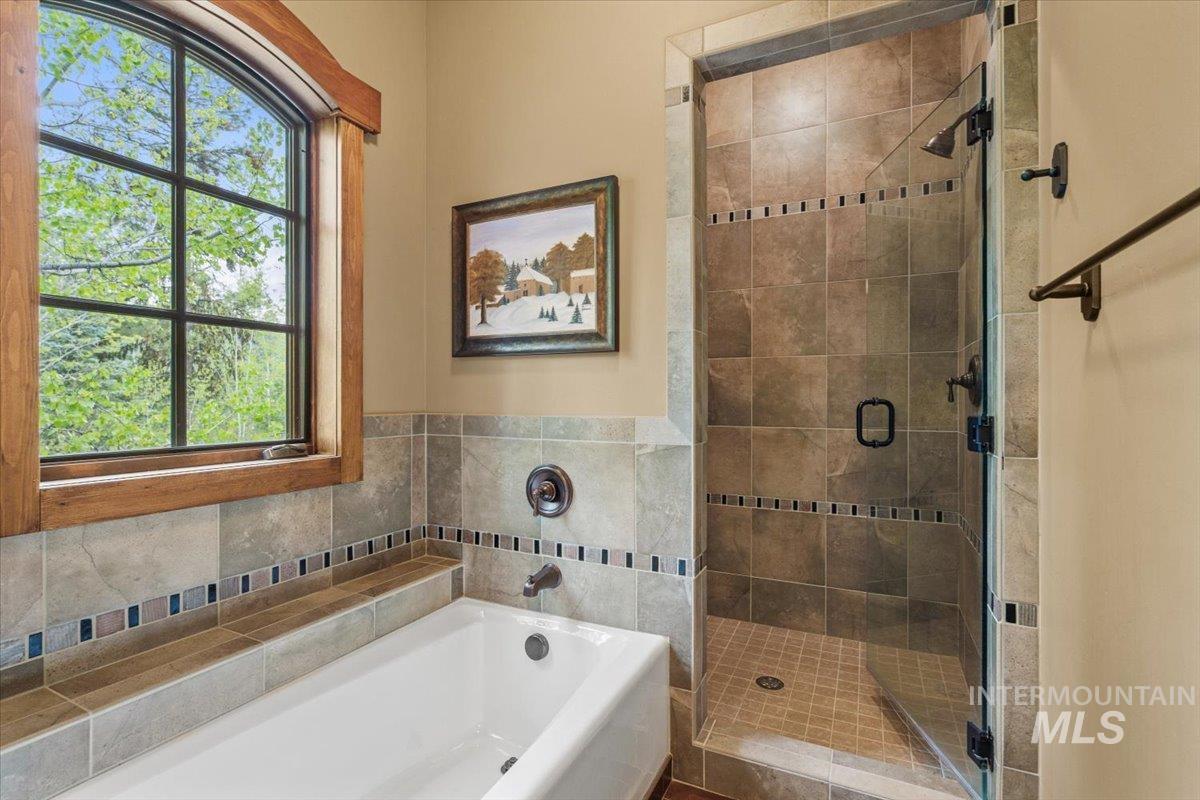 370 Blackhawk Lake Drive, McCall, Idaho 83638, 4 Bedrooms, 4.5 Bathrooms, Residential For Sale, Price $2,850,000, 98949694