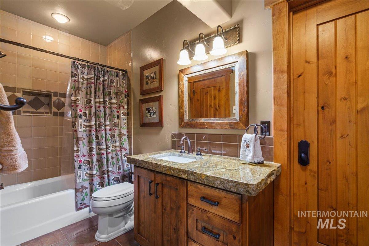 370 Blackhawk Lake Drive, McCall, Idaho 83638, 4 Bedrooms, 4.5 Bathrooms, Residential For Sale, Price $2,850,000, 98949694