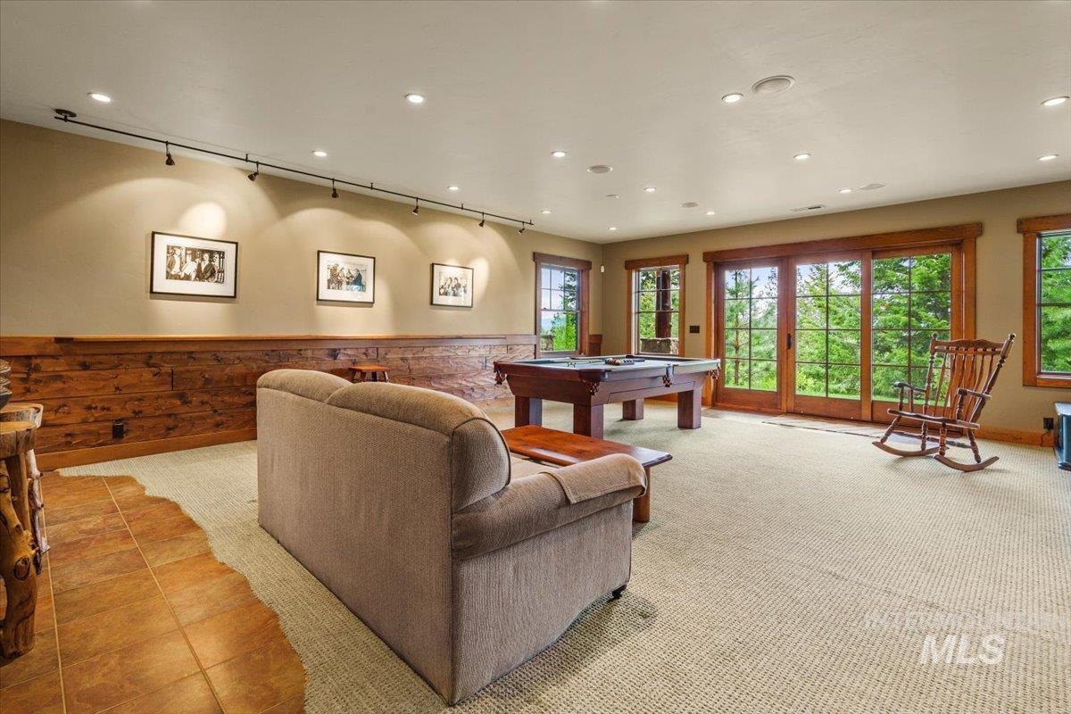 370 Blackhawk Lake Drive, McCall, Idaho 83638, 4 Bedrooms, 4.5 Bathrooms, Residential For Sale, Price $2,850,000, 98949694