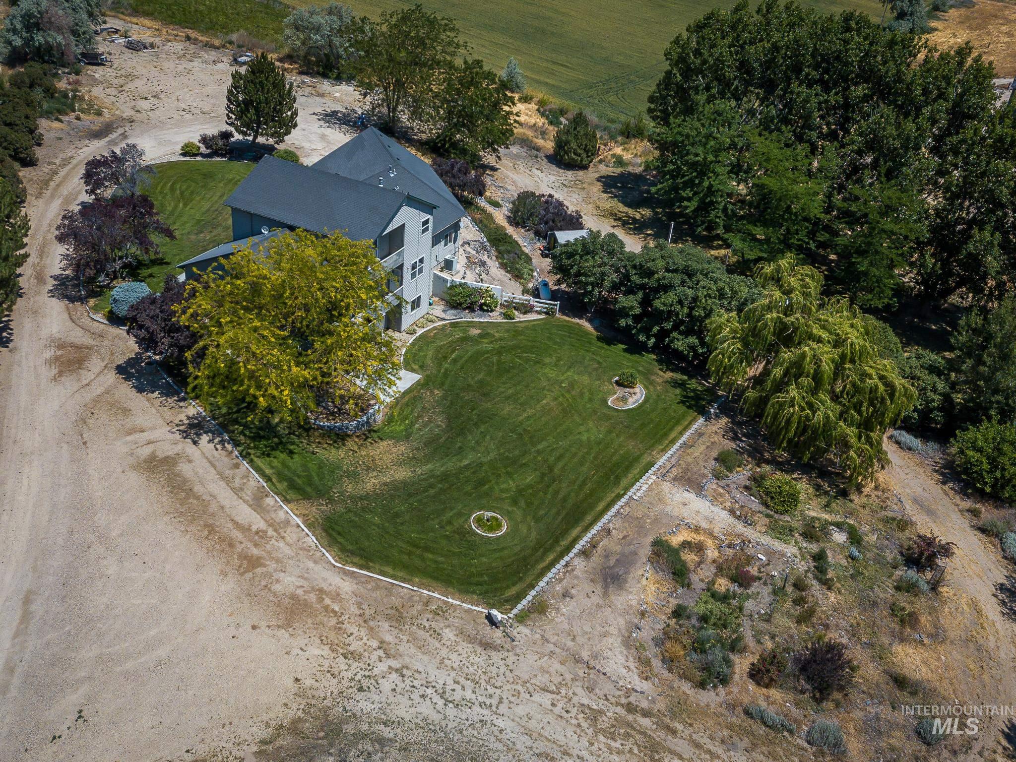 408 Hill RD S, Melba, Idaho 83641, 5 Bedrooms, 3.5 Bathrooms, Residential For Sale, Price $959,900, 98949700