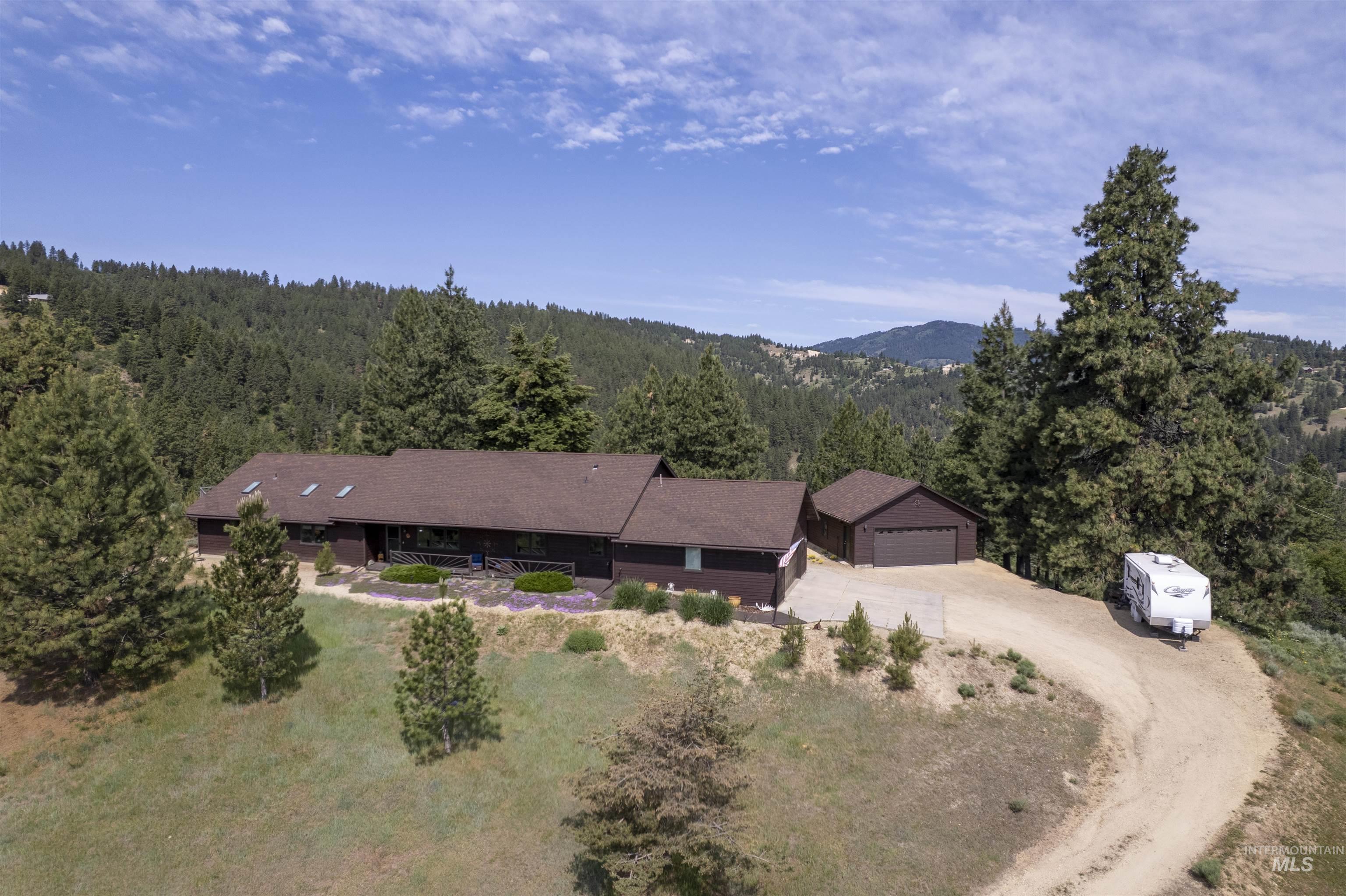 6 White Tail Run, Boise, Idaho 83716, 4 Bedrooms, 2 Bathrooms, Residential For Sale, Price $874,900, 98949795