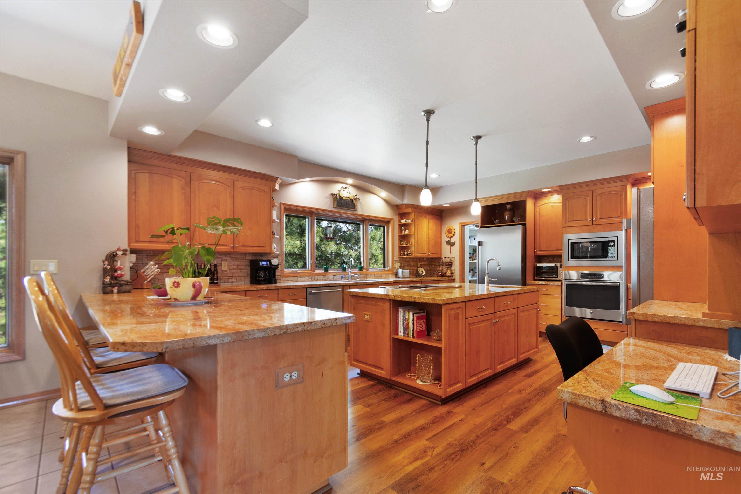 6 White Tail Run, Boise, Idaho 83716, 4 Bedrooms, 2 Bathrooms, Residential For Sale, Price $874,900, 98949795