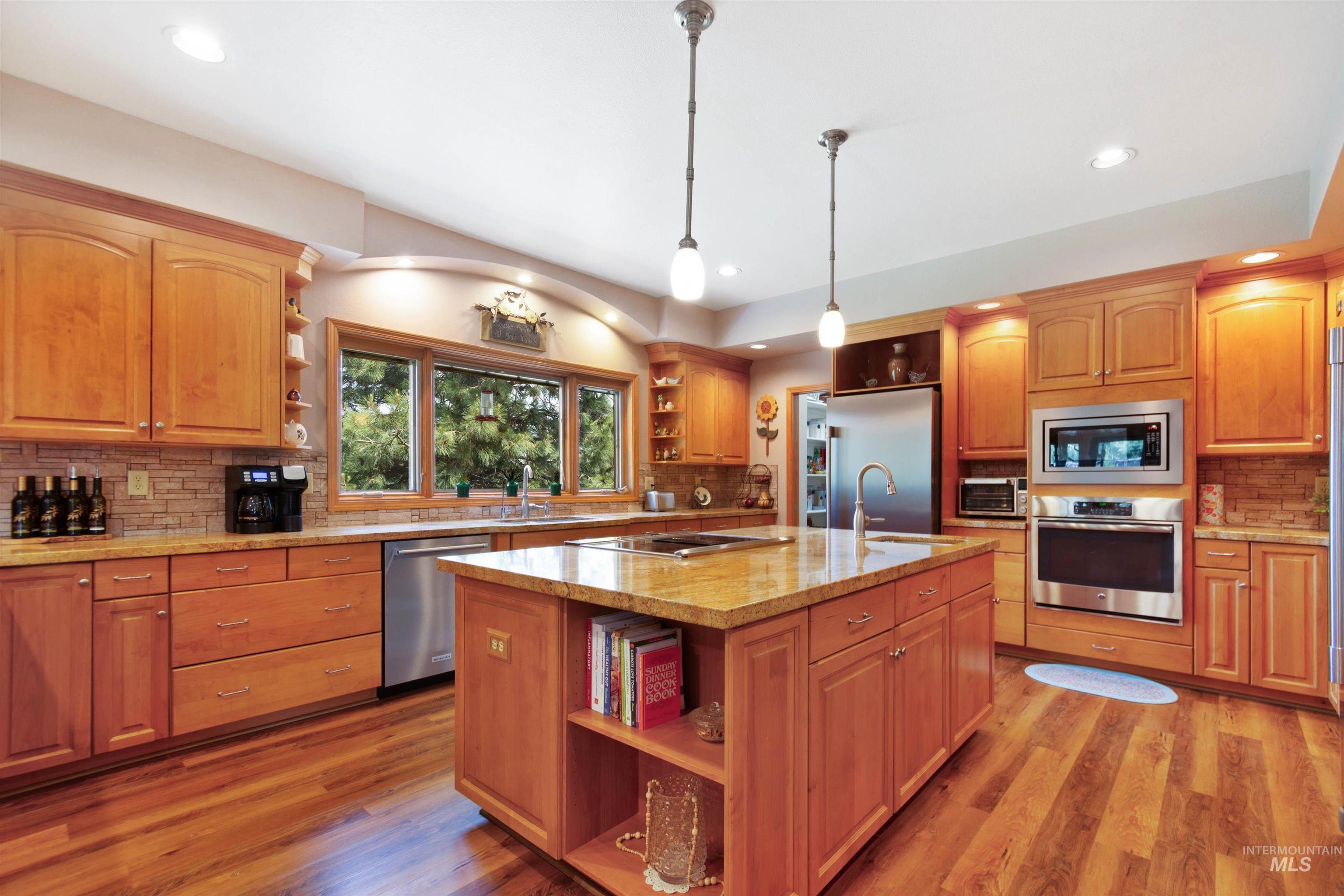 6 White Tail Run, Boise, Idaho 83716, 4 Bedrooms, 2 Bathrooms, Residential For Sale, Price $874,900, 98949795