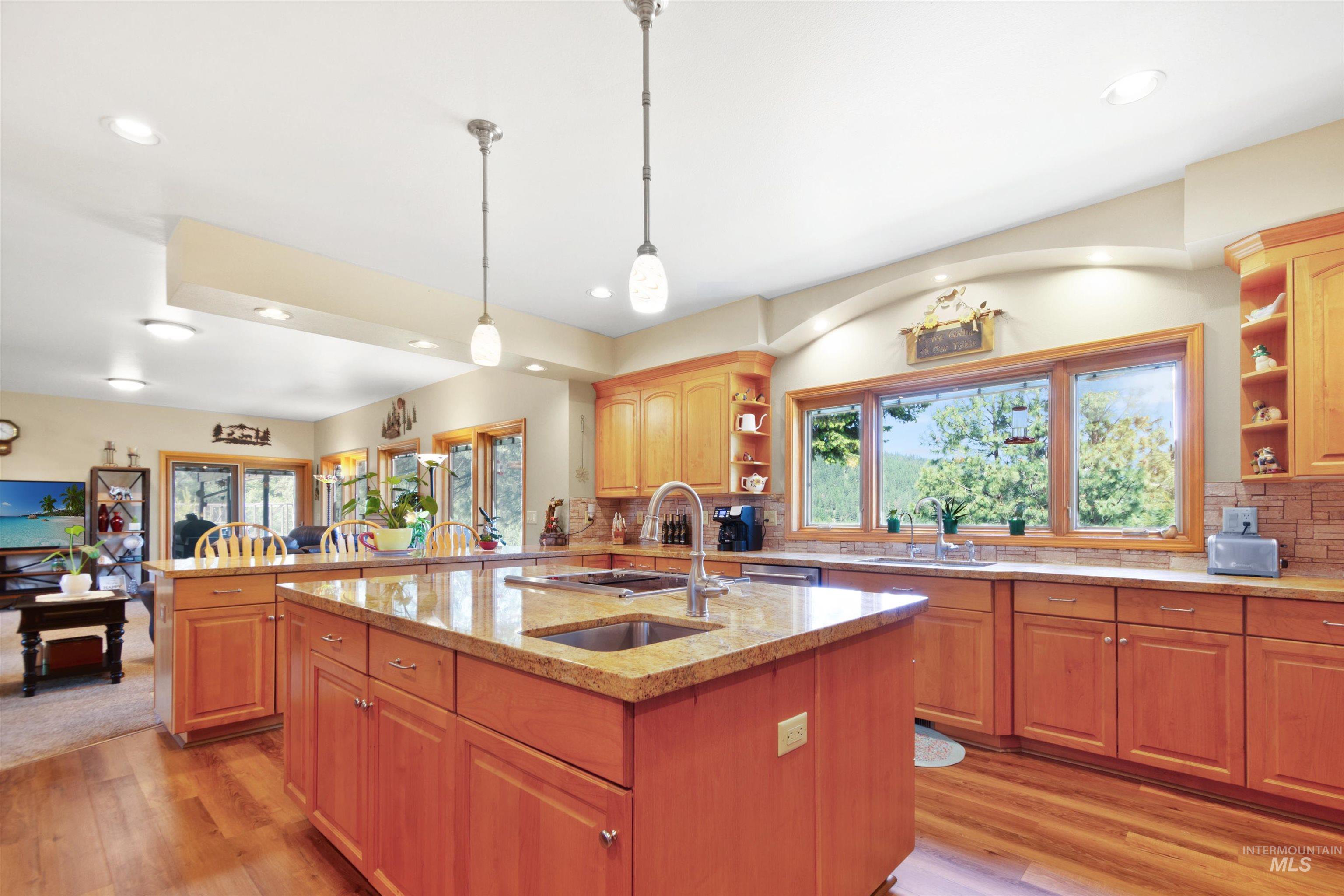 6 White Tail Run, Boise, Idaho 83716, 4 Bedrooms, 2 Bathrooms, Residential For Sale, Price $874,900, 98949795