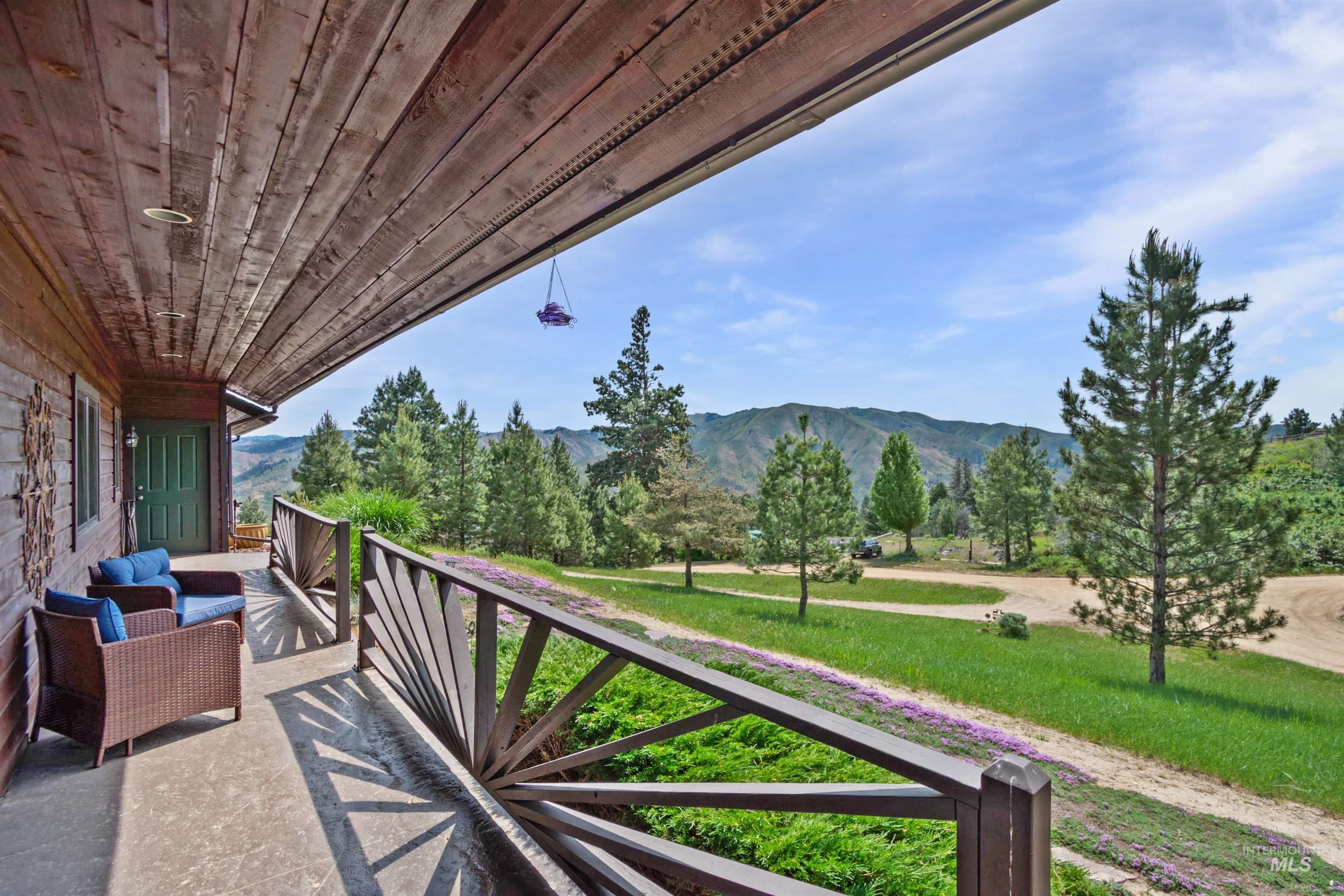 6 White Tail Run, Boise, Idaho 83716, 4 Bedrooms, 2 Bathrooms, Residential For Sale, Price $874,900, 98949795