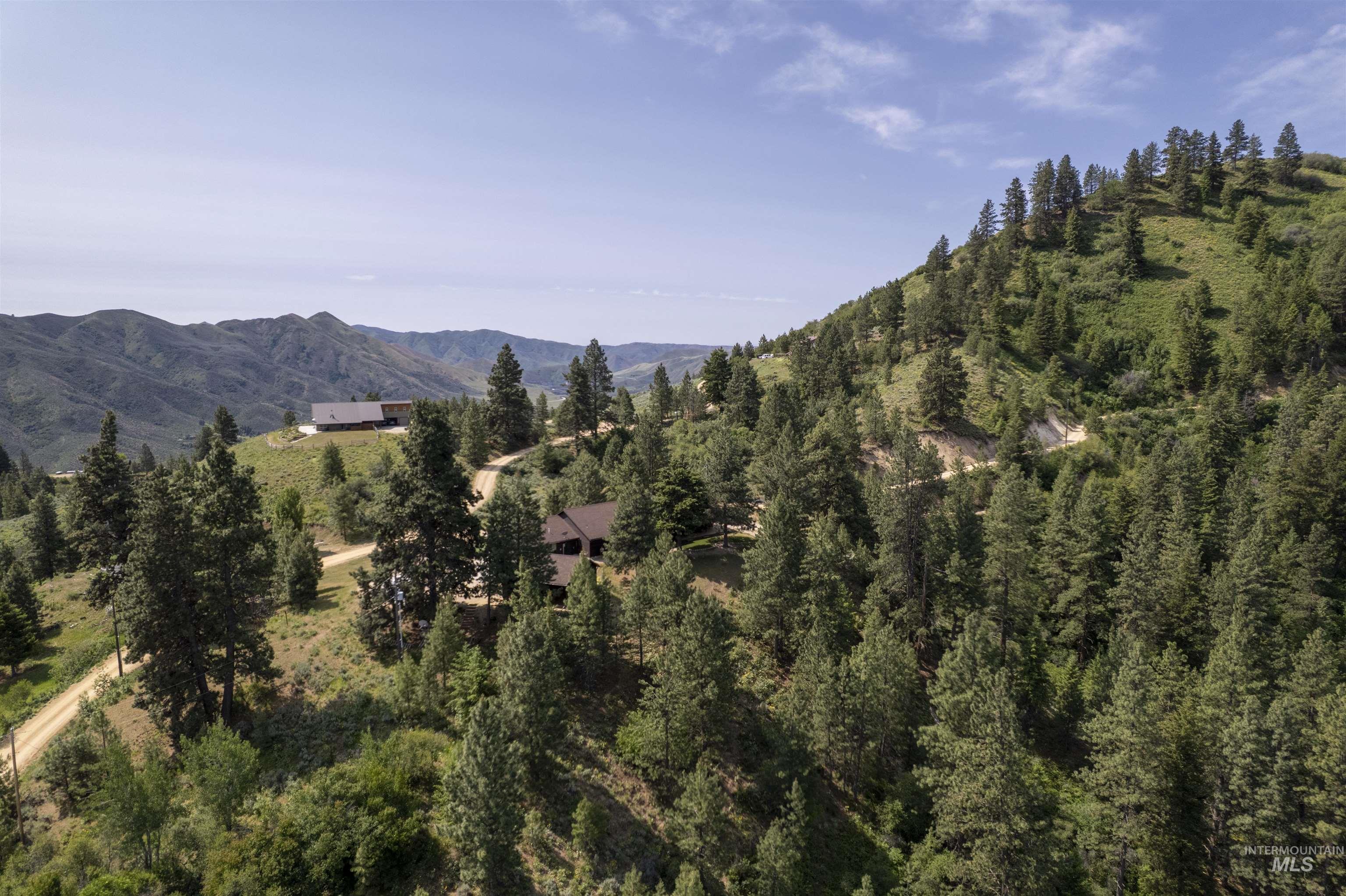 6 White Tail Run, Boise, Idaho 83716, 4 Bedrooms, 2 Bathrooms, Residential For Sale, Price $874,900, 98949795