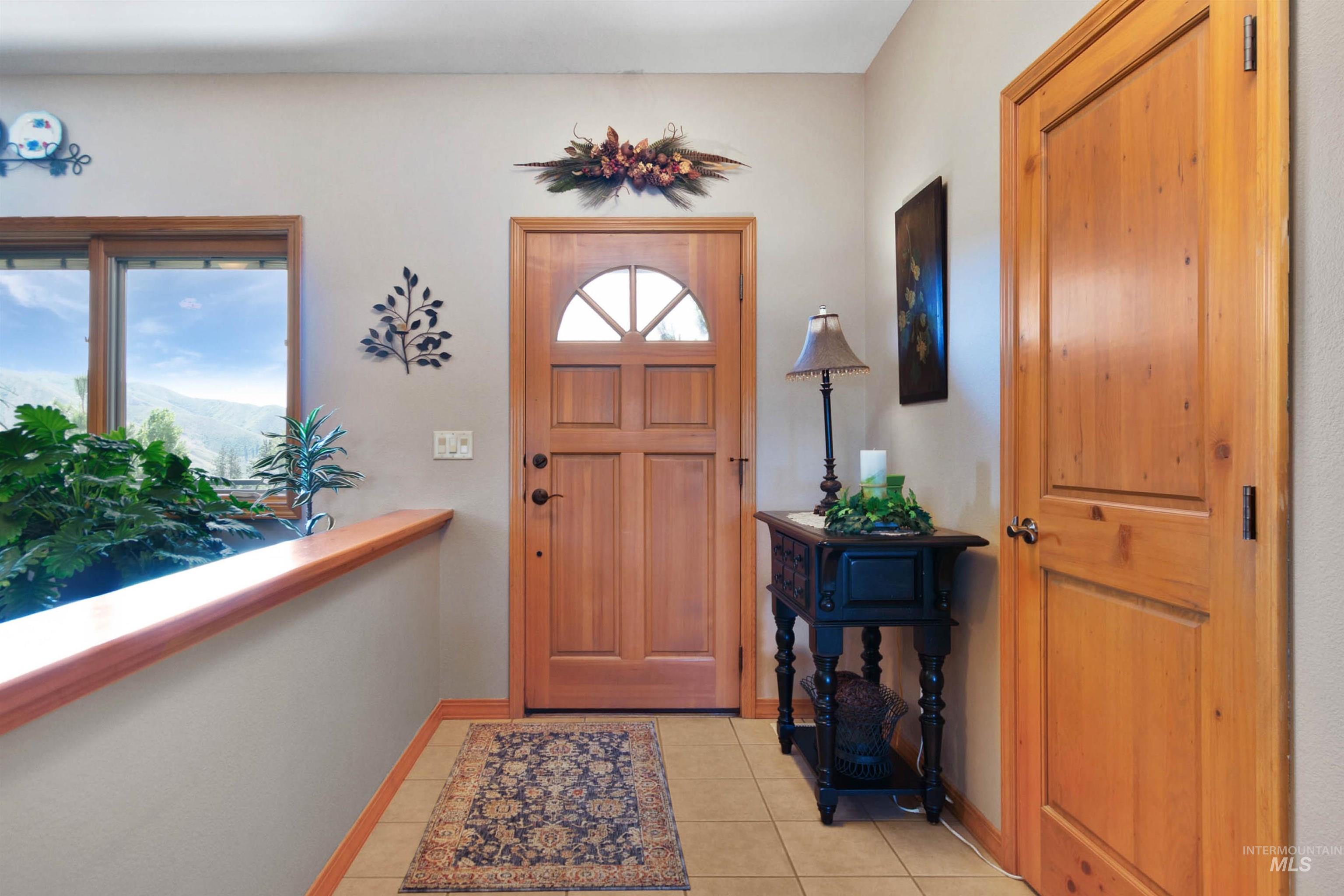 6 White Tail Run, Boise, Idaho 83716, 4 Bedrooms, 2 Bathrooms, Residential For Sale, Price $874,900, 98949795