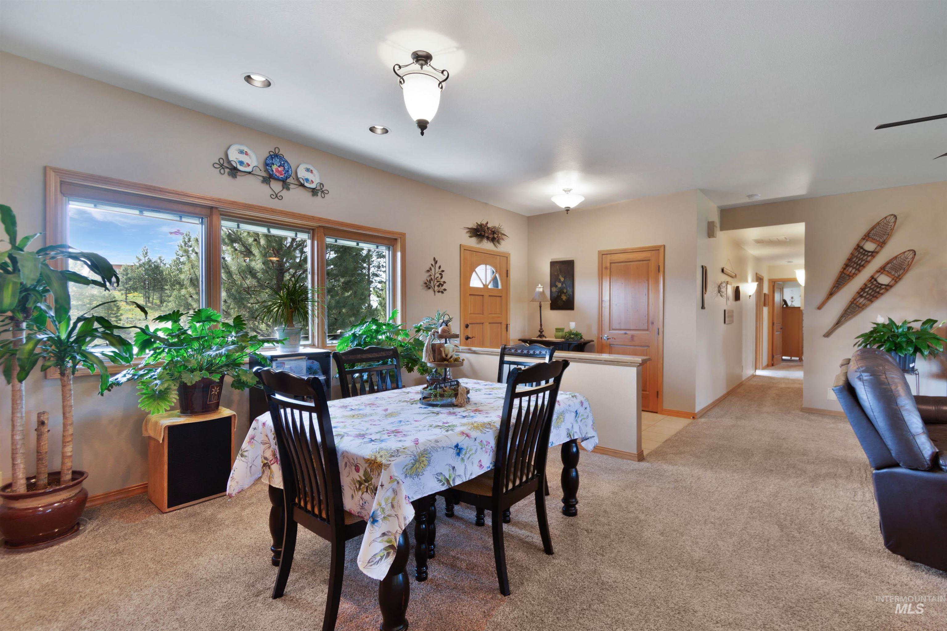 6 White Tail Run, Boise, Idaho 83716, 4 Bedrooms, 2 Bathrooms, Residential For Sale, Price $874,900, 98949795