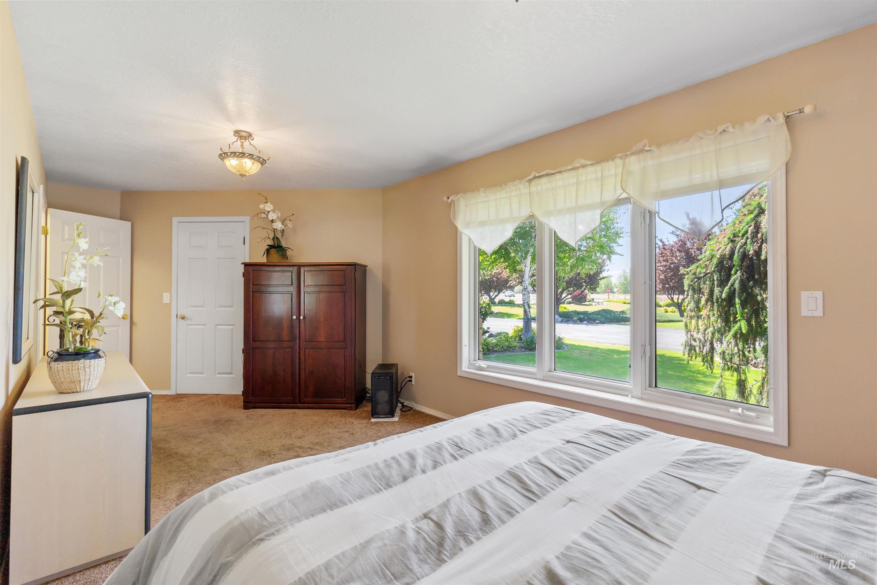 15 Van Engelen Rd, Burley, Idaho 83318-5445, 4 Bedrooms, 4 Bathrooms, Residential For Sale, Price $990,000, 98949818