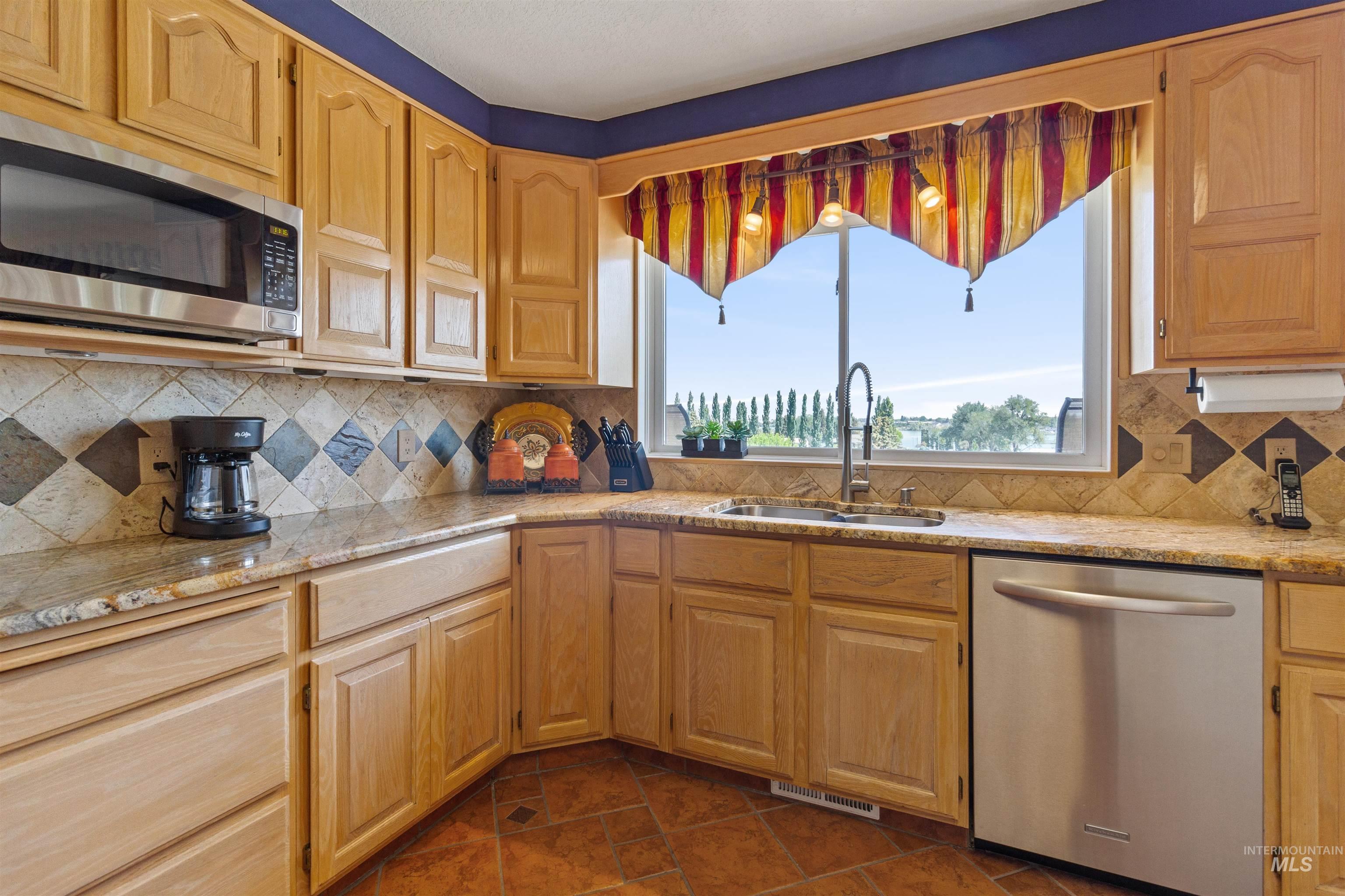 15 Van Engelen Rd, Burley, Idaho 83318-5445, 4 Bedrooms, 4 Bathrooms, Residential For Sale, Price $990,000, 98949818