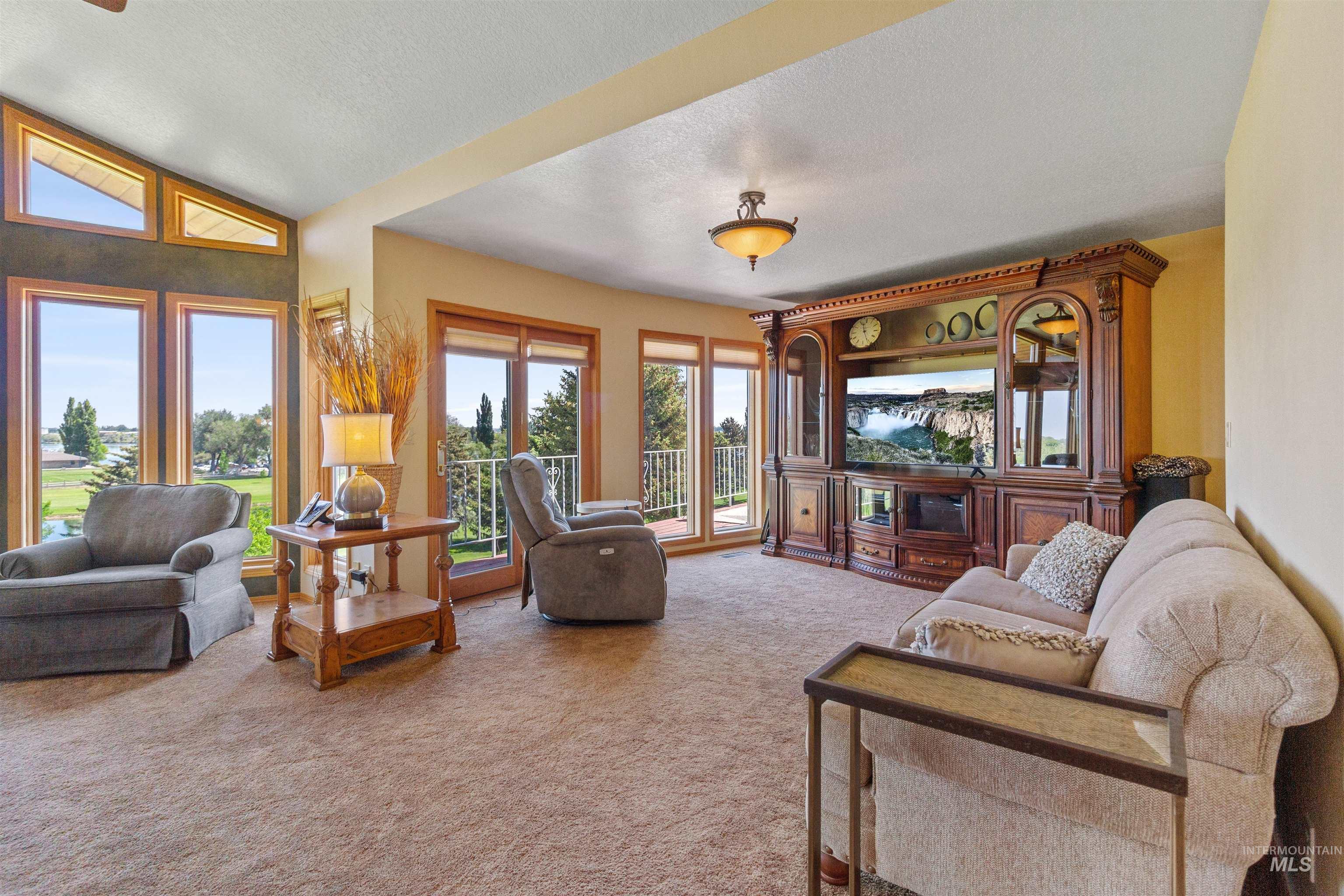 15 Van Engelen Rd, Burley, Idaho 83318-5445, 4 Bedrooms, 4 Bathrooms, Residential For Sale, Price $990,000, 98949818