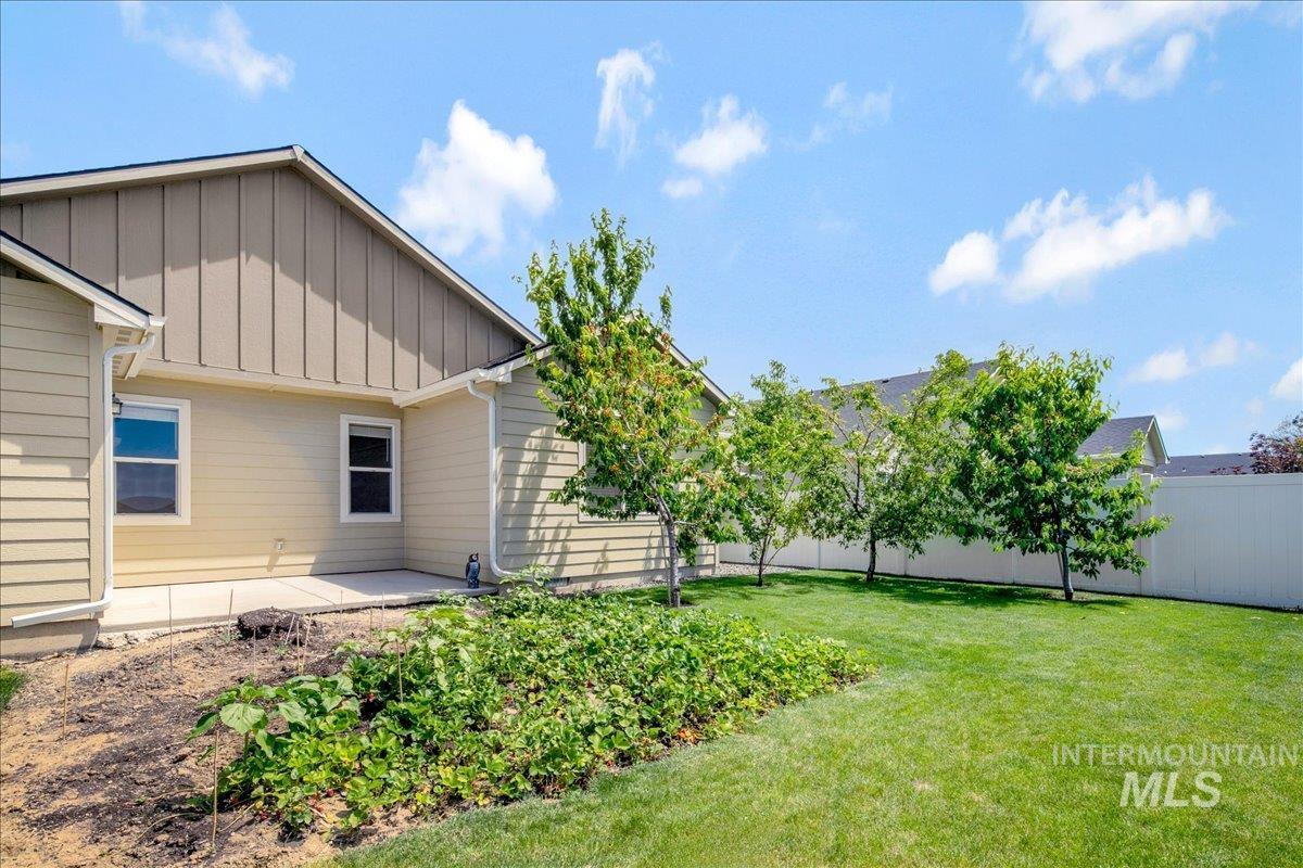 2510 Duchess Trail, Emmett, Idaho 83617, 3 Bedrooms, 2 Bathrooms, Residential For Sale, Price $431,000, 98949846