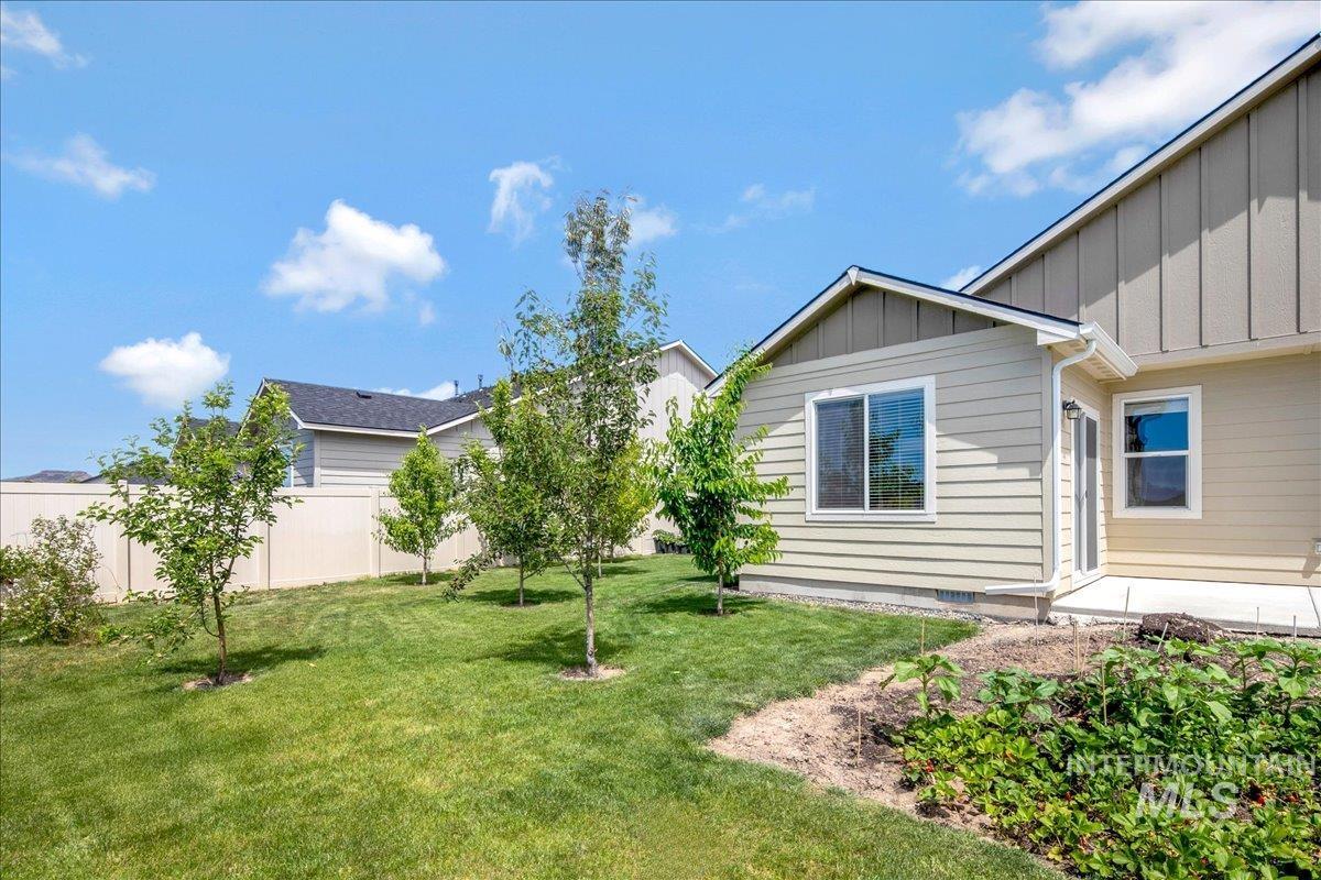 2510 Duchess Trail, Emmett, Idaho 83617, 3 Bedrooms, 2 Bathrooms, Residential For Sale, Price $431,000, 98949846