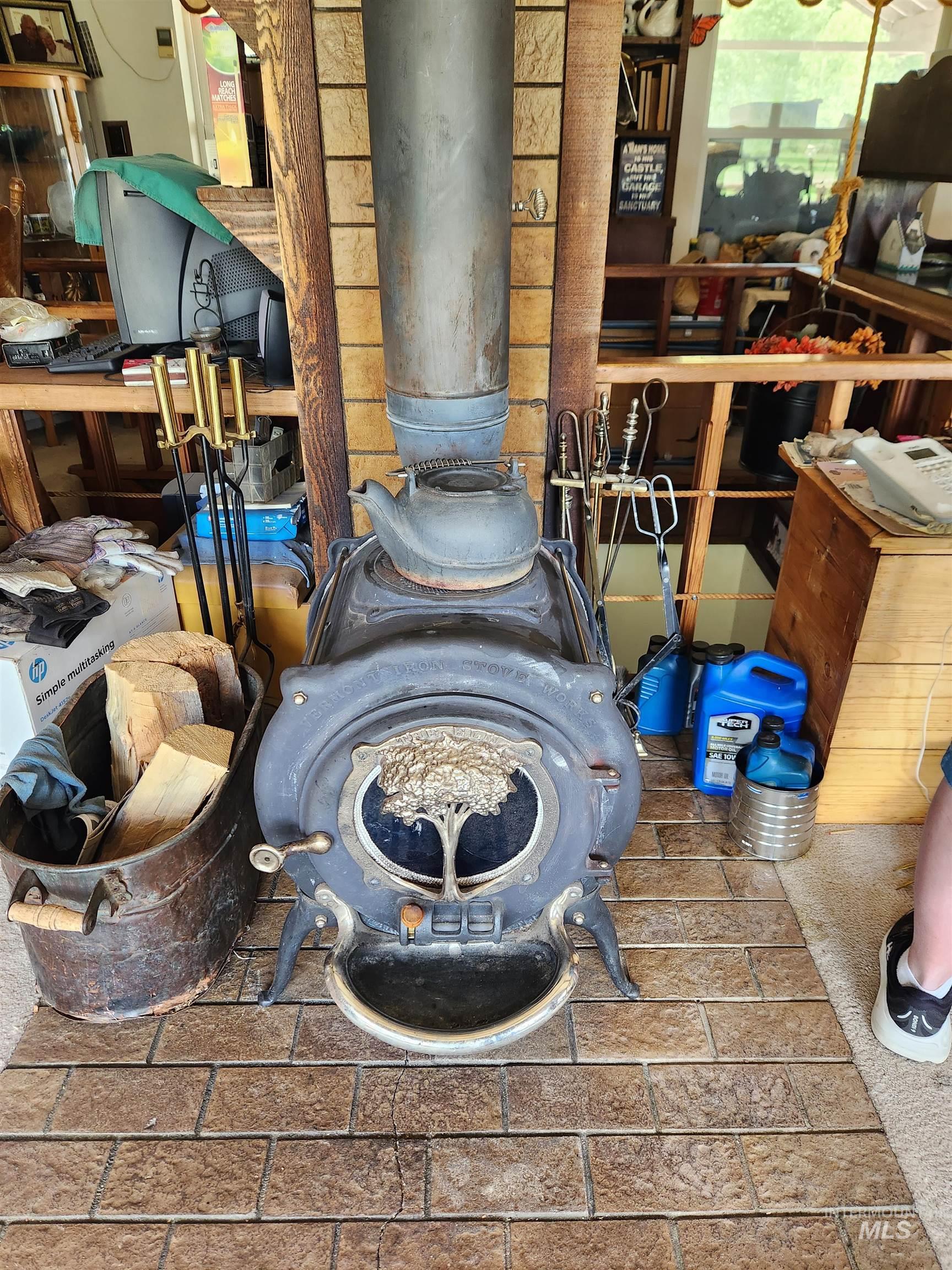 4942 E Baumgartner Rd, Featherville, Idaho 83647, 3 Bedrooms, 3 Bathrooms, Residential For Sale, Price $812,500, 98949850