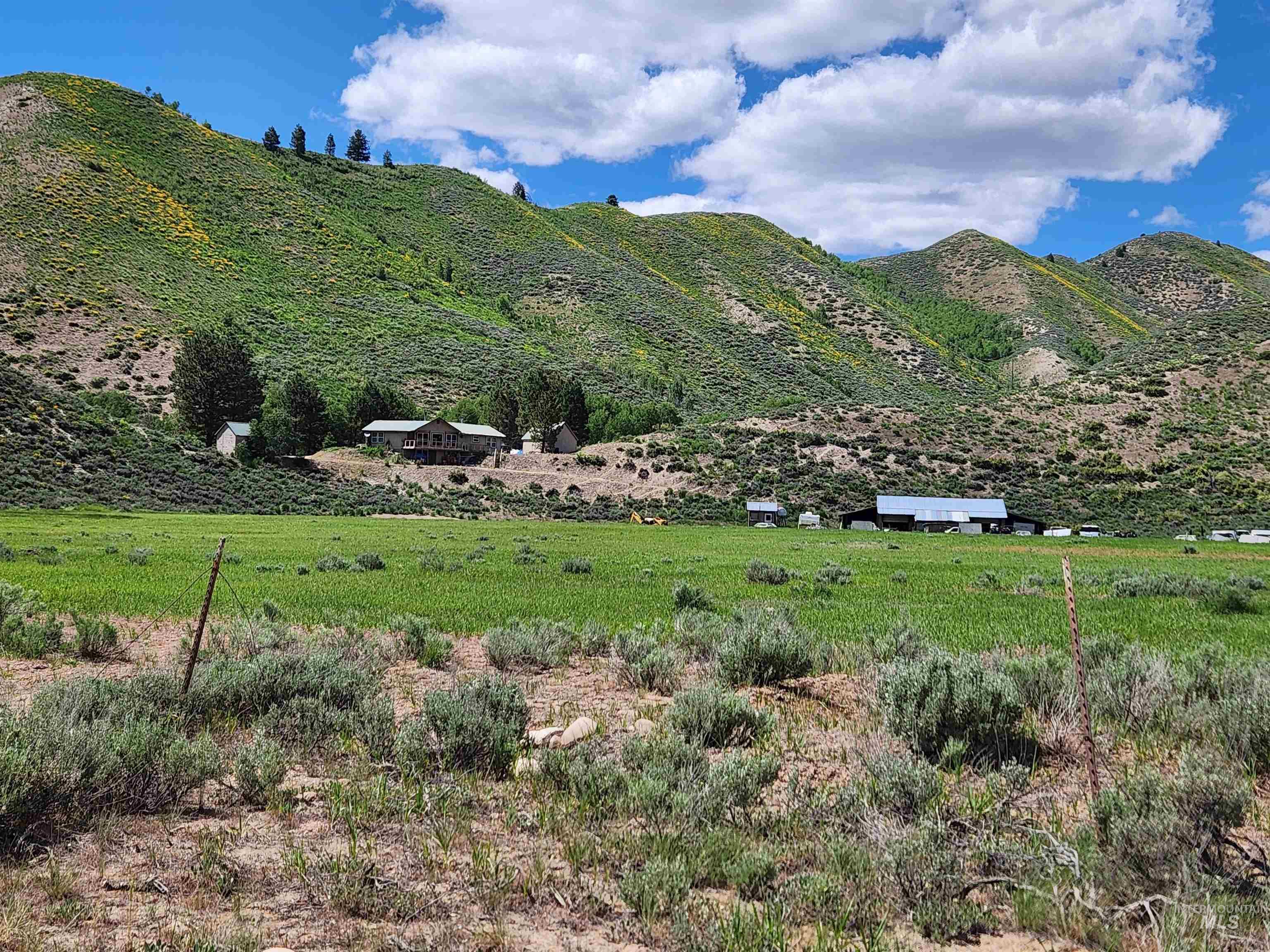 4942 E Baumgartner Rd, Featherville, Idaho 83647, 3 Bedrooms, 3 Bathrooms, Residential For Sale, Price $812,500, 98949850
