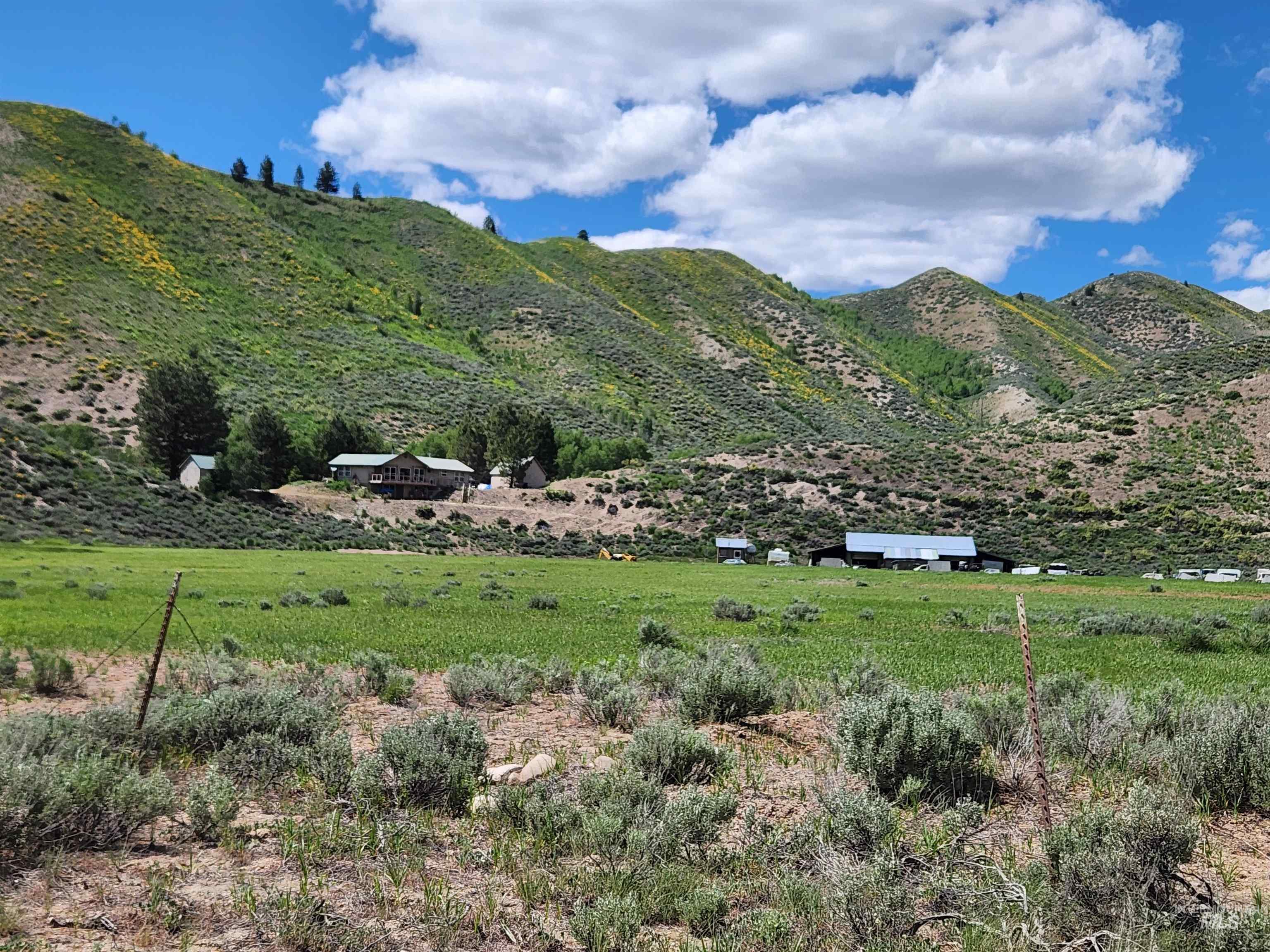 4942 E Baumgartner Rd, Featherville, Idaho 83647, 3 Bedrooms, 3 Bathrooms, Residential For Sale, Price $812,500, 98949850