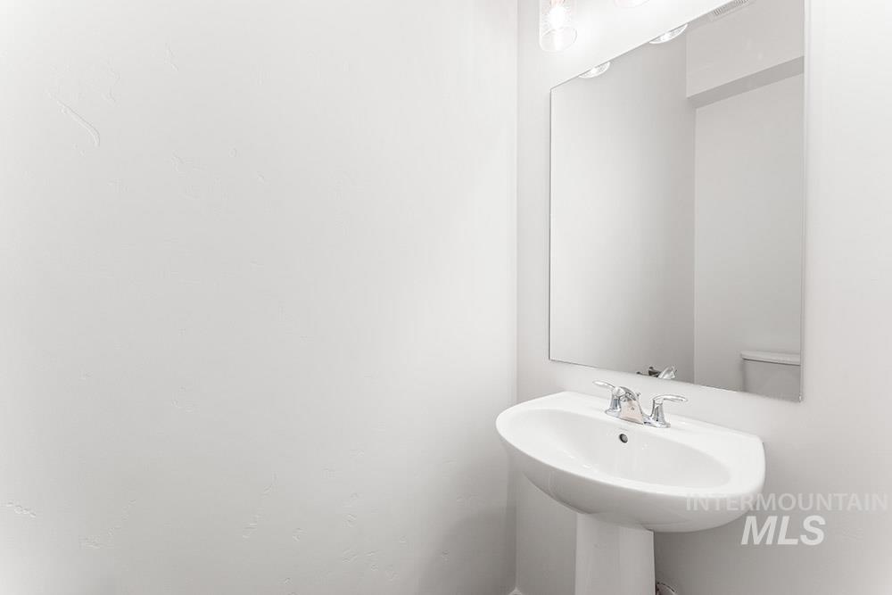 1722 N Timathy Ln, Boise, Idaho 83713, 4 Bedrooms, 3.5 Bathrooms, Residential For Sale, Price $422,400, 98949852