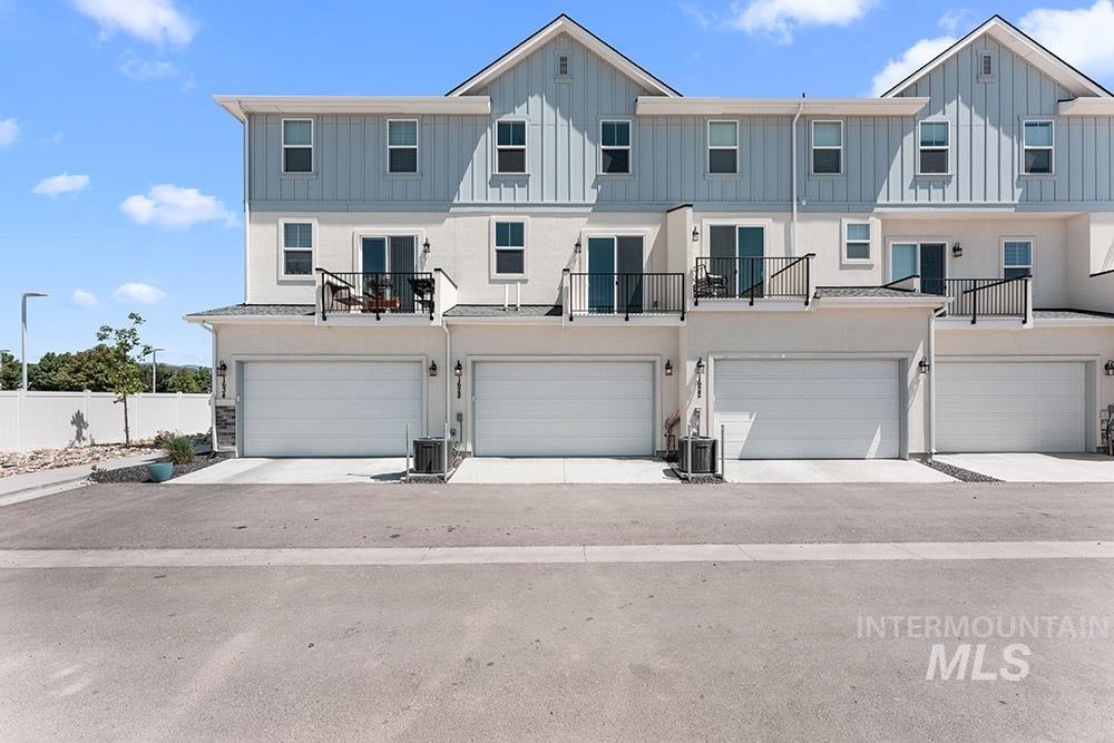 1722 N Timathy Ln, Boise, Idaho 83713, 4 Bedrooms, 3.5 Bathrooms, Residential For Sale, Price $422,400, 98949852