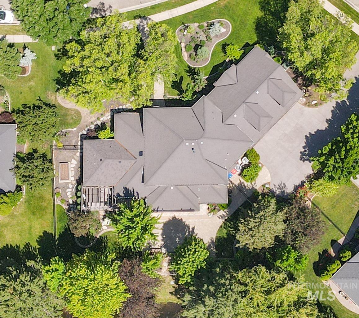 1049 E Riversong Dr., Eagle, Idaho 83616, 4 Bedrooms, 3.5 Bathrooms, Residential For Sale, Price $1,875,000, 98949858