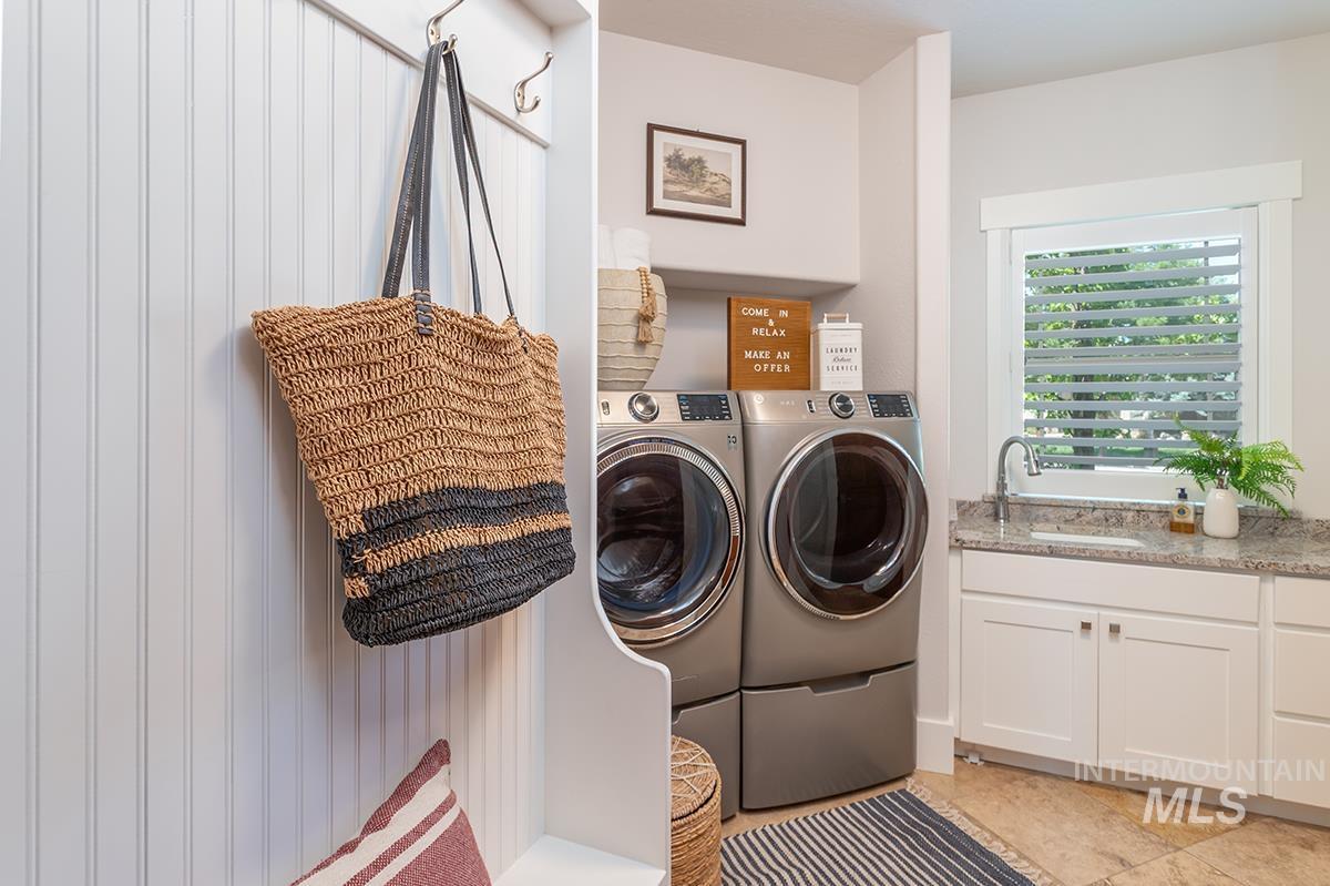 1049 E Riversong Dr., Eagle, Idaho 83616, 4 Bedrooms, 3.5 Bathrooms, Residential For Sale, Price $1,875,000, 98949858