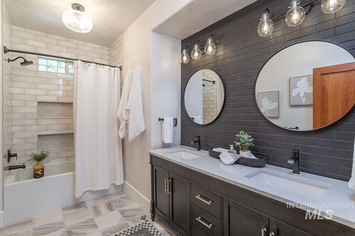 1049 E Riversong Dr., Eagle, Idaho 83616, 4 Bedrooms, 3.5 Bathrooms, Residential For Sale, Price $1,875,000, 98949858