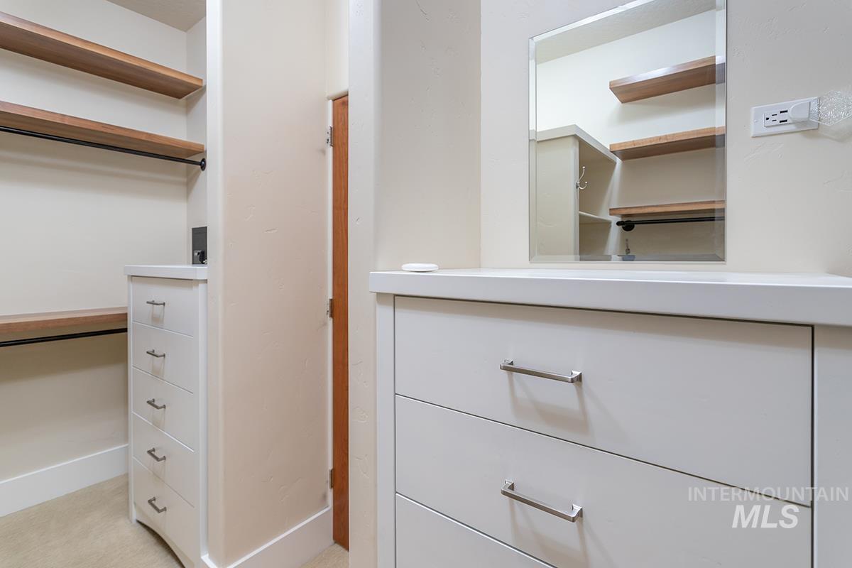 1049 E Riversong Dr., Eagle, Idaho 83616, 4 Bedrooms, 3.5 Bathrooms, Residential For Sale, Price $1,875,000, 98949858