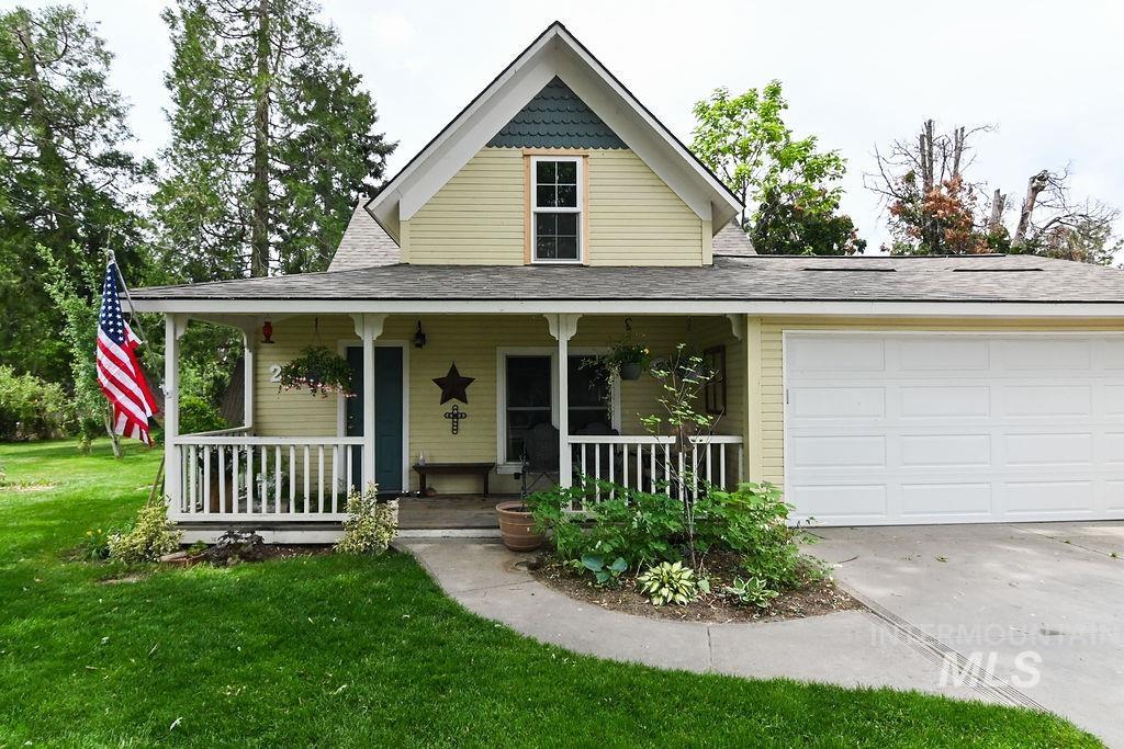 221 N Union St, Star, Idaho 83669, 3 Bedrooms, 2 Bathrooms, Residential For Sale, Price $799,900, 98949871