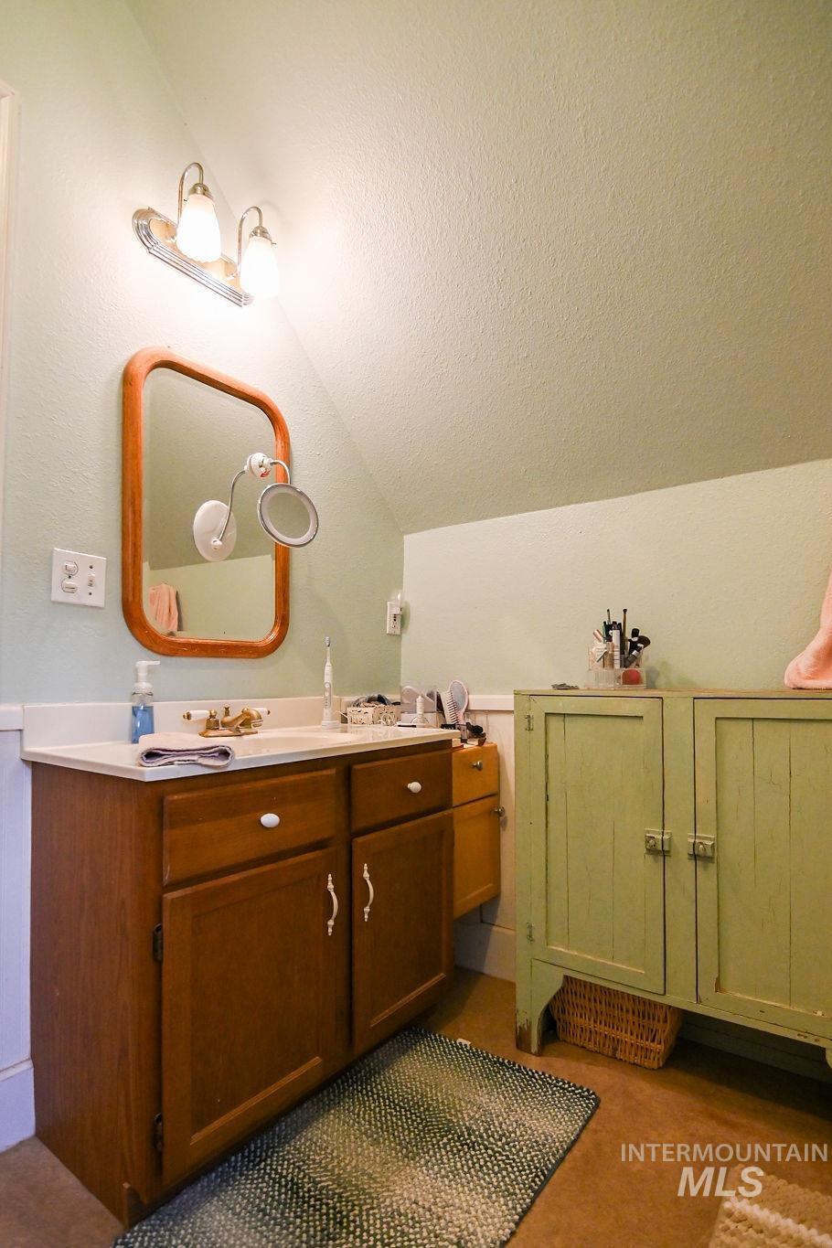 221 N Union St, Star, Idaho 83669, 3 Bedrooms, 2 Bathrooms, Residential For Sale, Price $799,900, 98949871