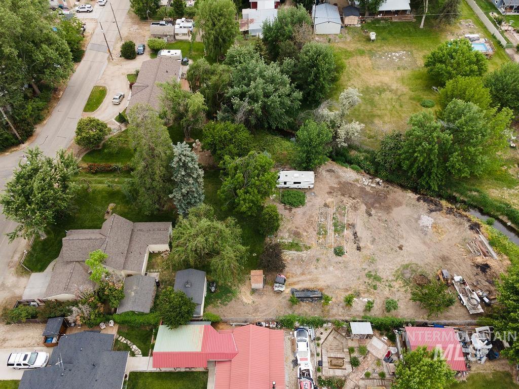 221 N Union St, Star, Idaho 83669, 3 Bedrooms, 2 Bathrooms, Residential For Sale, Price $799,900, 98949871