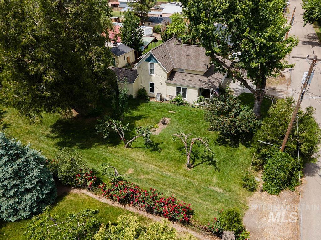 221 N Union St, Star, Idaho 83669, 3 Bedrooms, 2 Bathrooms, Residential For Sale, Price $799,900, 98949871