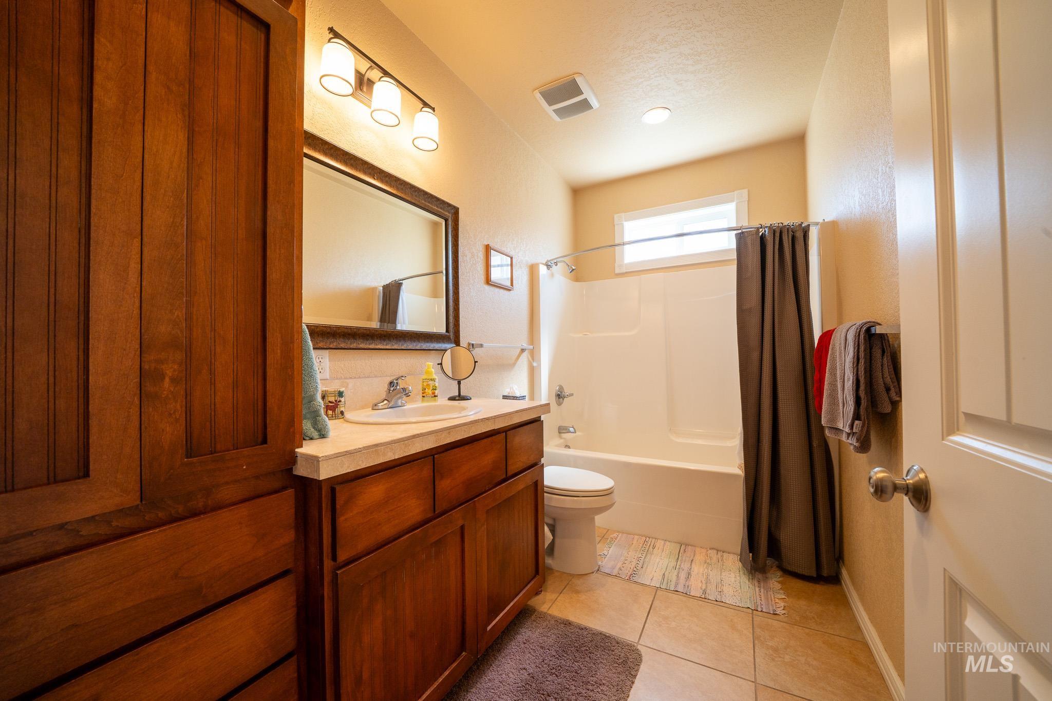 201 E South 10th Street, Grangeville, Idaho 83530, 3 Bedrooms, 2 Bathrooms, Residential For Sale, Price $498,000, 98949877