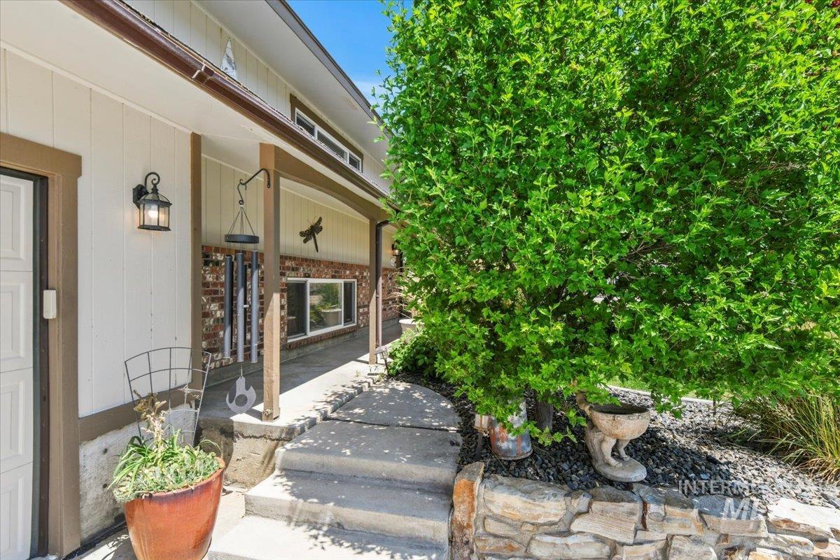 14525 Woosley, Nampa, Idaho 83651, 3 Bedrooms, 2.5 Bathrooms, Residential For Sale, Price $649,000, 98949885