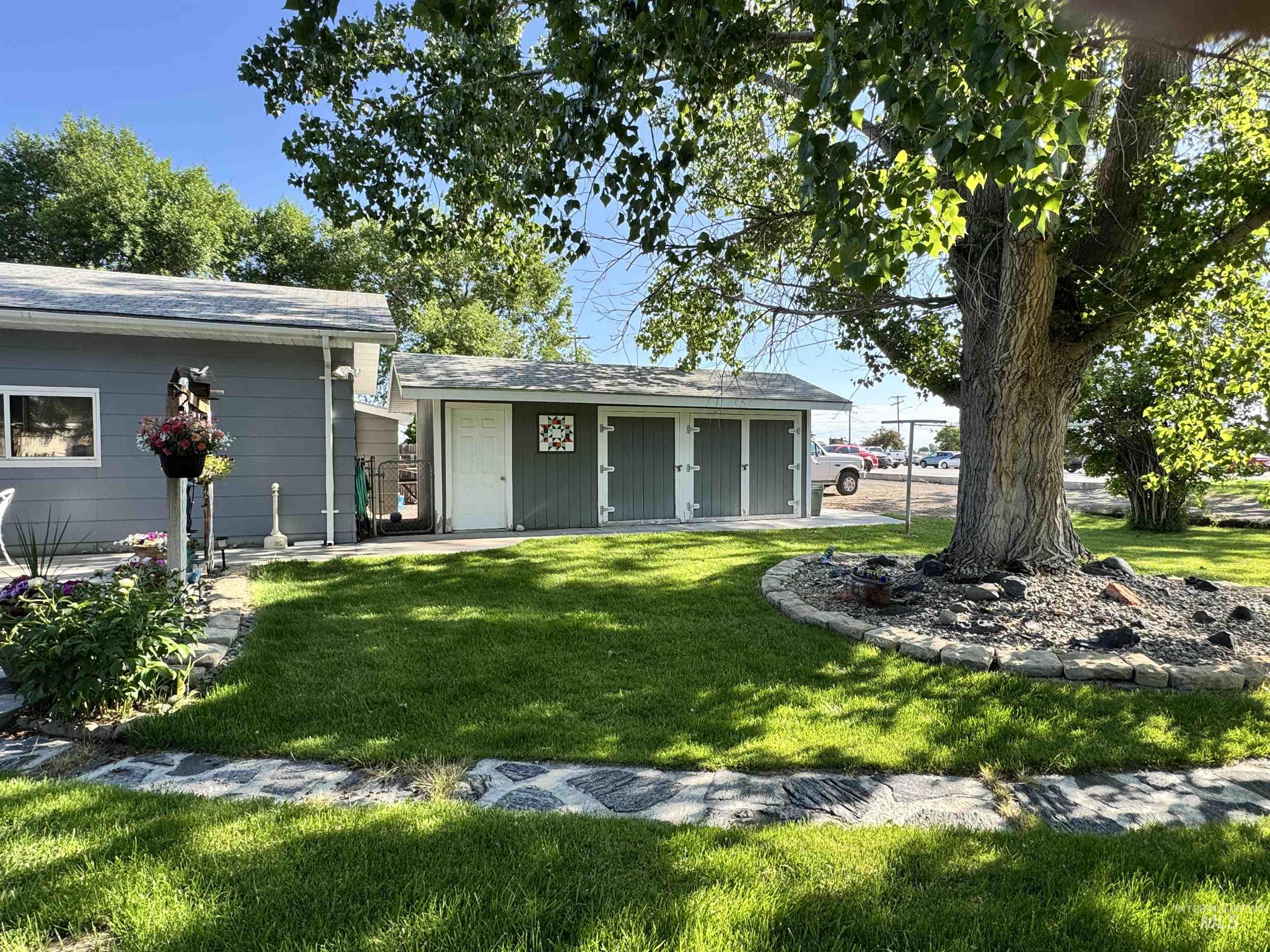 522 North Apple Street, Shoshone, Idaho 83352, 5 Bedrooms, 3 Bathrooms, Residential For Sale, Price $434,900, 98949907