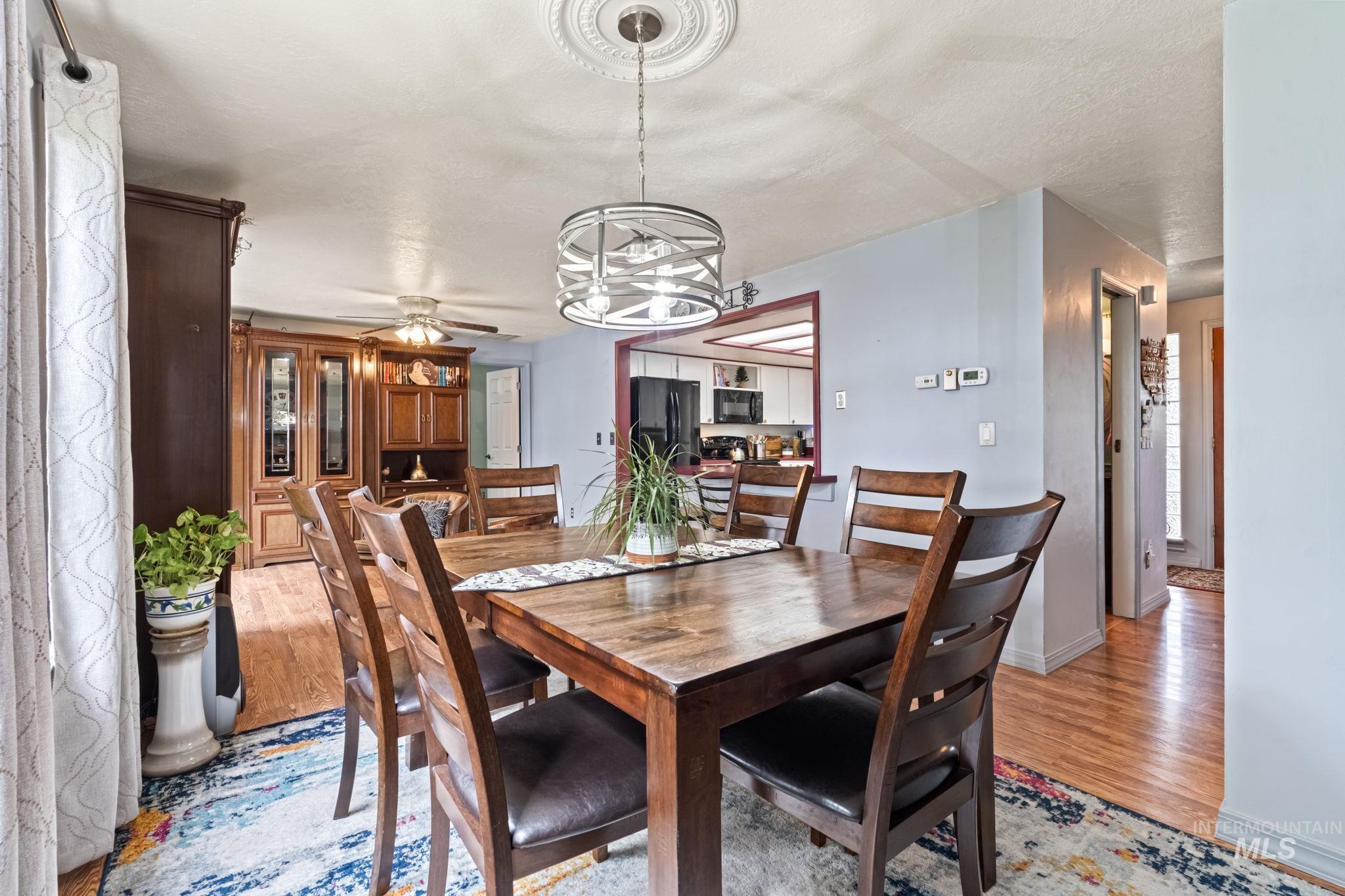 1075 Teal Circle, Mountain Home, Idaho 83647, 3 Bedrooms, 2.5 Bathrooms, Residential For Sale, Price $399,900, 98949911