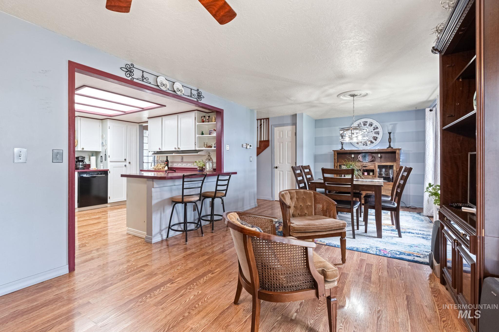 1075 Teal Circle, Mountain Home, Idaho 83647, 3 Bedrooms, 2.5 Bathrooms, Residential For Sale, Price $399,900, 98949911