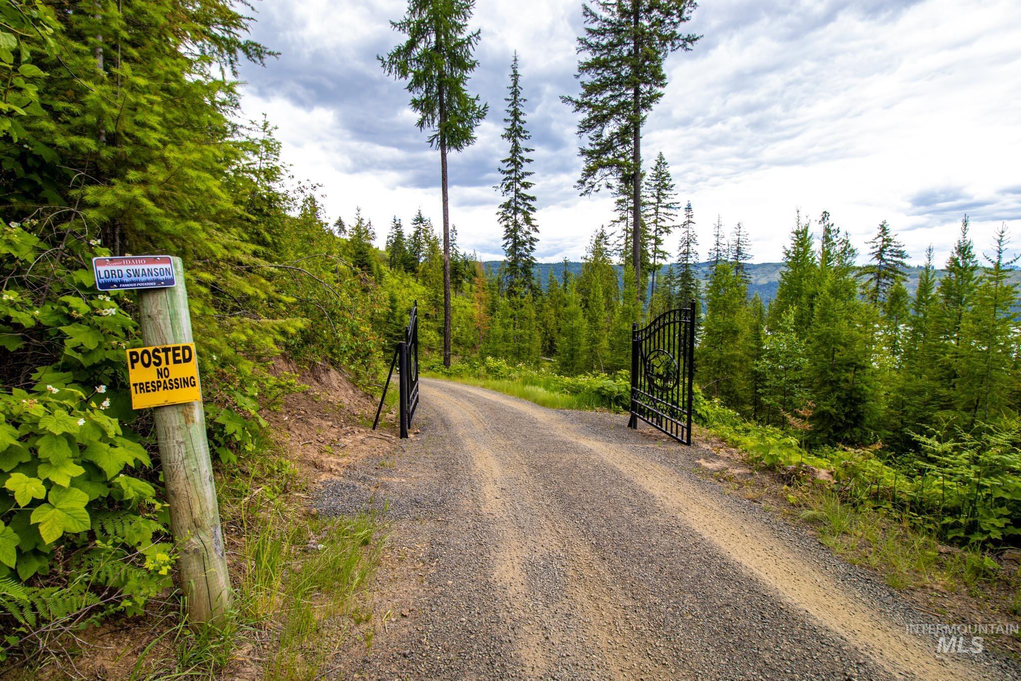 1499 Cold Springs Lane, Orofino, Idaho 83544, 2 Bedrooms, 1 Bathroom, Residential For Sale, Price $630,000, 98949916