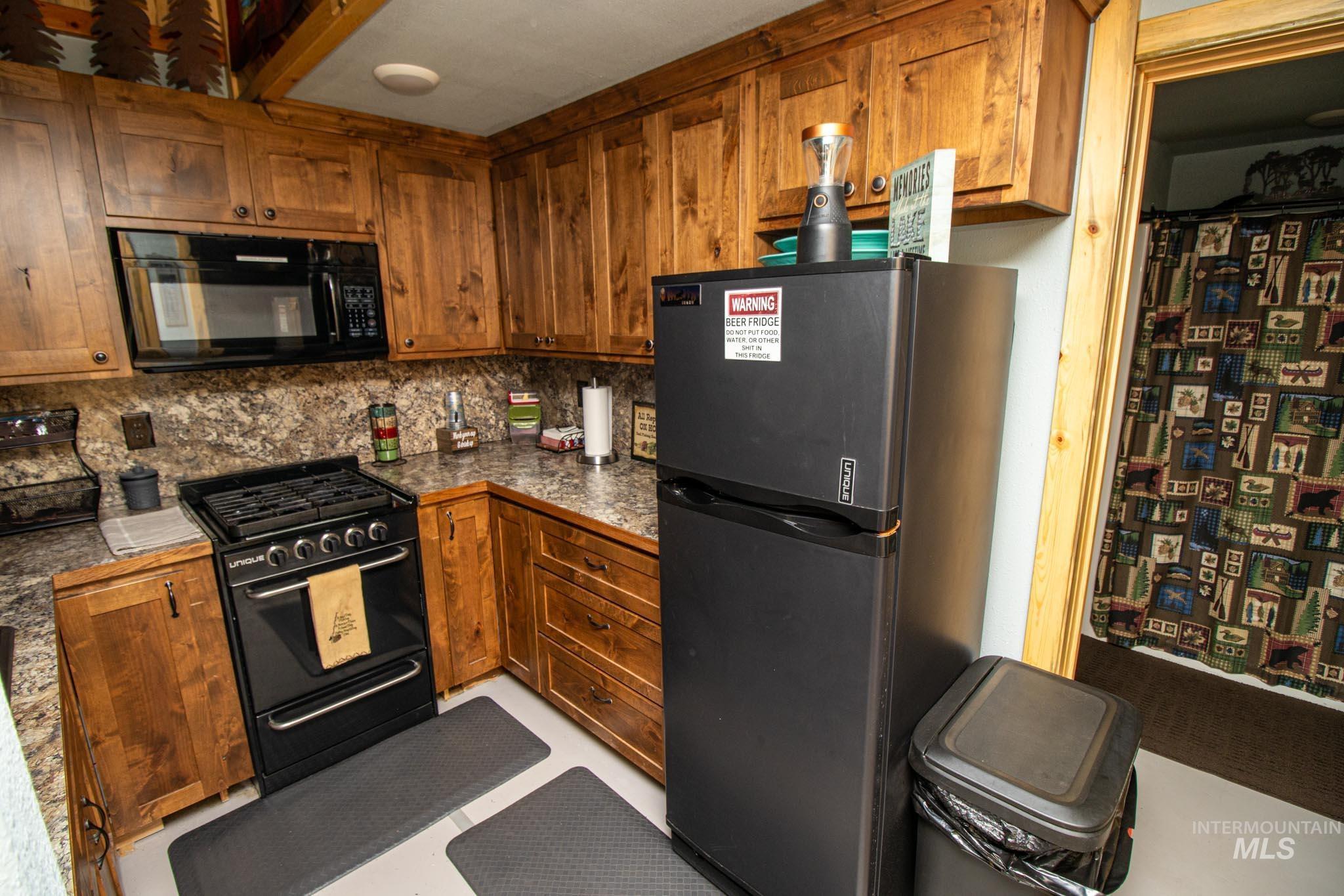 1499 Cold Springs Lane, Orofino, Idaho 83544, 2 Bedrooms, 1 Bathroom, Residential For Sale, Price $630,000, 98949916