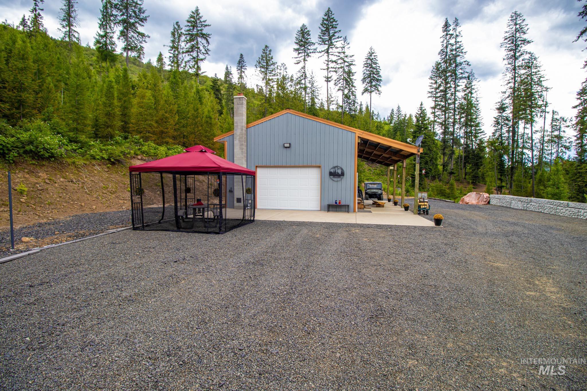 1499 Cold Springs Lane, Orofino, Idaho 83544, 2 Bedrooms, 1 Bathroom, Residential For Sale, Price $630,000, 98949916