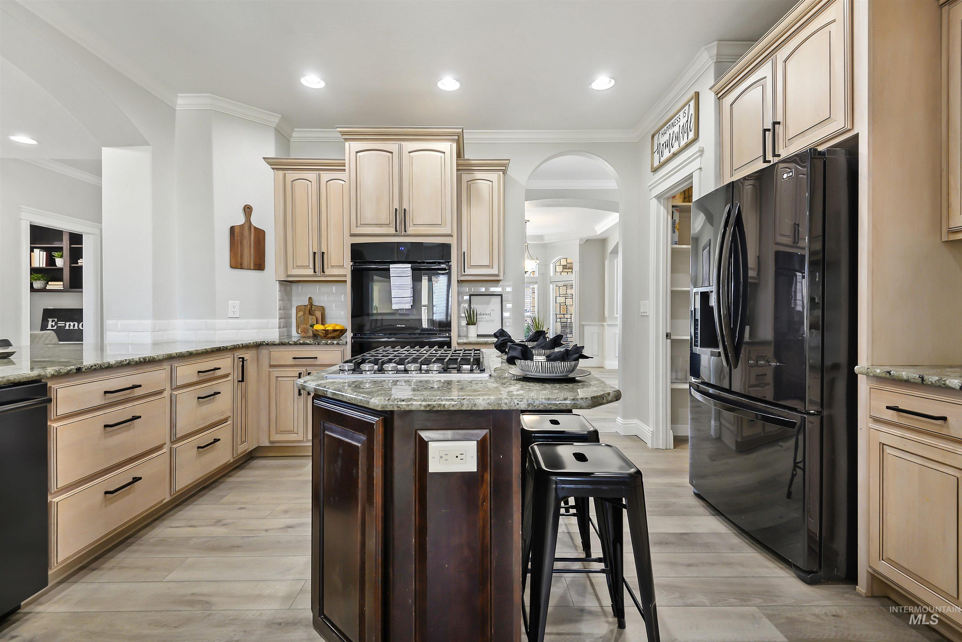 7095 S Pear Blossom, Meridian, Idaho 83642, 5 Bedrooms, 6 Bathrooms, Residential For Sale, Price $1,399,000, 98949939