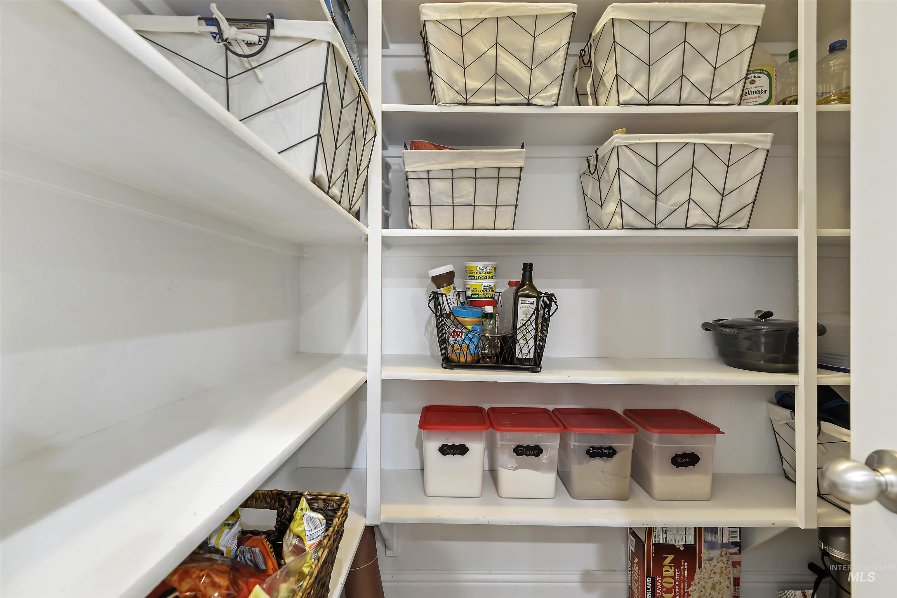 7095 S Pear Blossom, Meridian, Idaho 83642, 5 Bedrooms, 6 Bathrooms, Residential For Sale, Price $1,399,000, 98949939