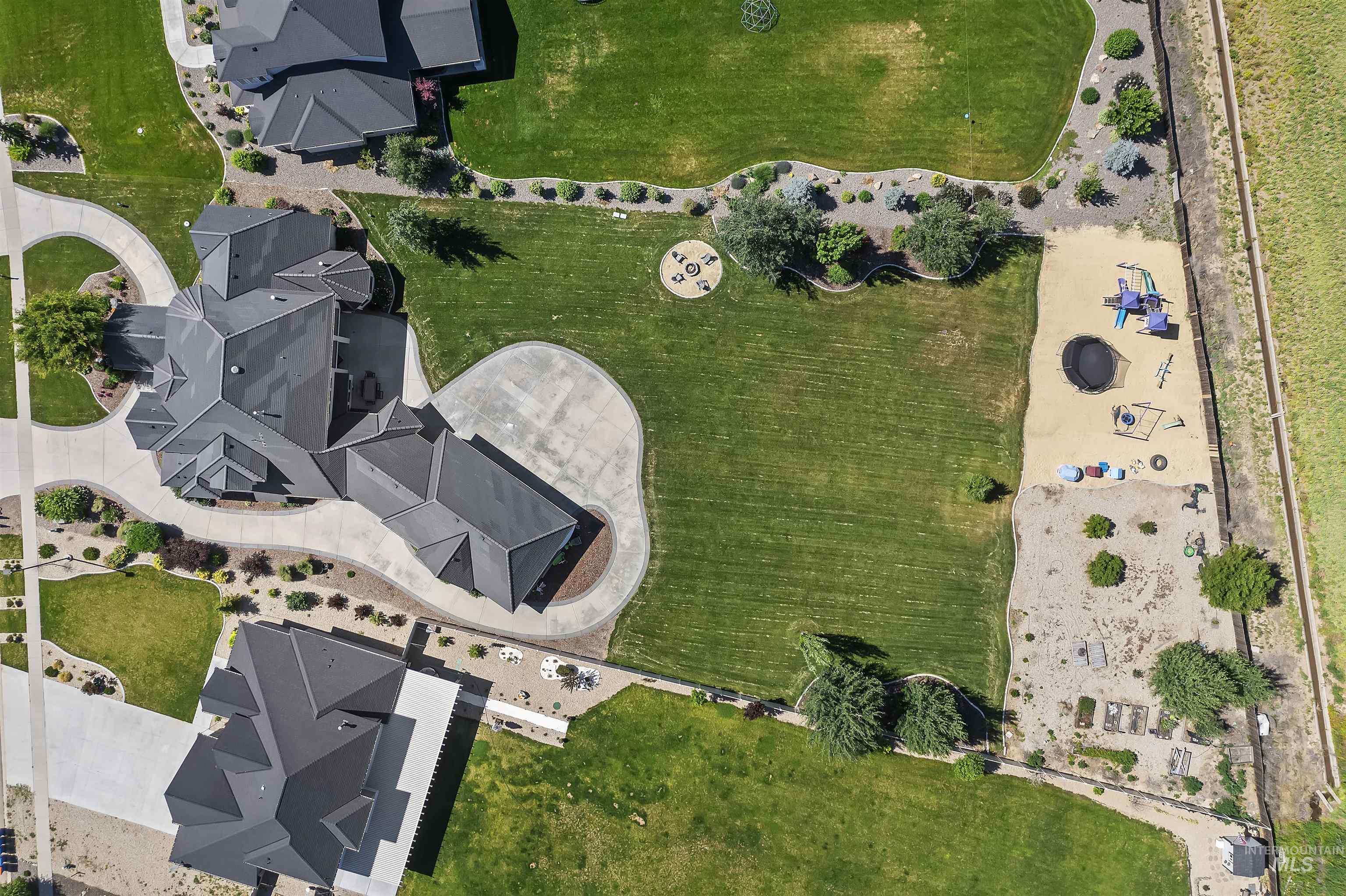 7095 S Pear Blossom, Meridian, Idaho 83642, 5 Bedrooms, 6 Bathrooms, Residential For Sale, Price $1,399,000, 98949939