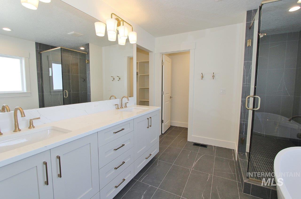 1268 E Andes Dr, Kuna, Idaho 83634, 4 Bedrooms, 2.5 Bathrooms, Residential For Sale, Price $689,900, 98949990