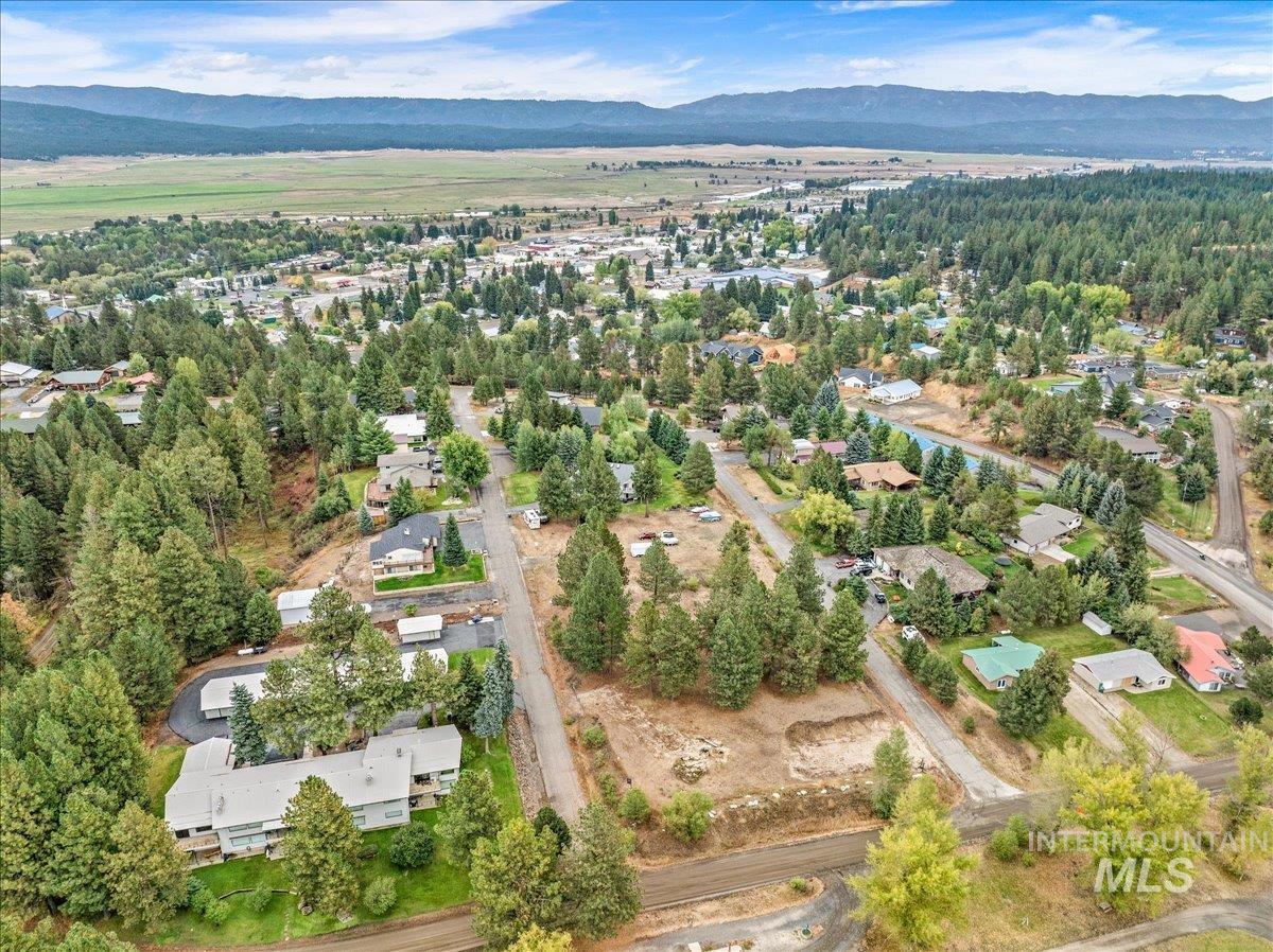 515 Lakeview Dr., Cascade, Idaho 83611, Land For Sale, Price $450,000, 98950041